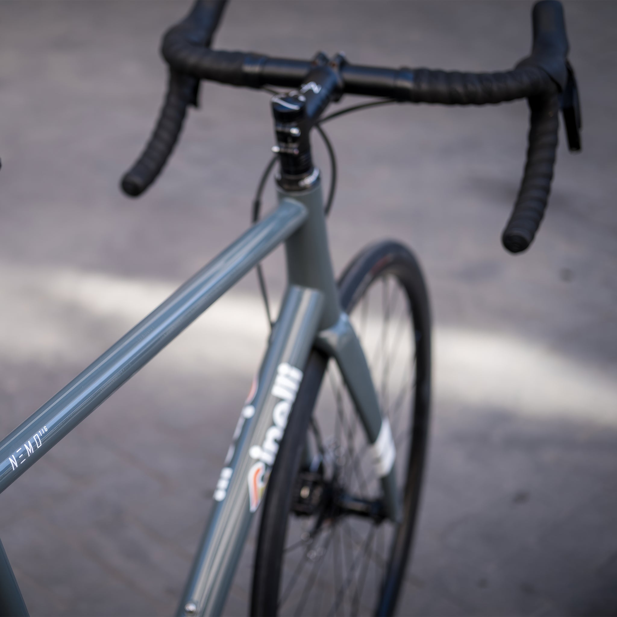 Nemo TIG Disc 105 Di2 Yol Bisikleti | Gri