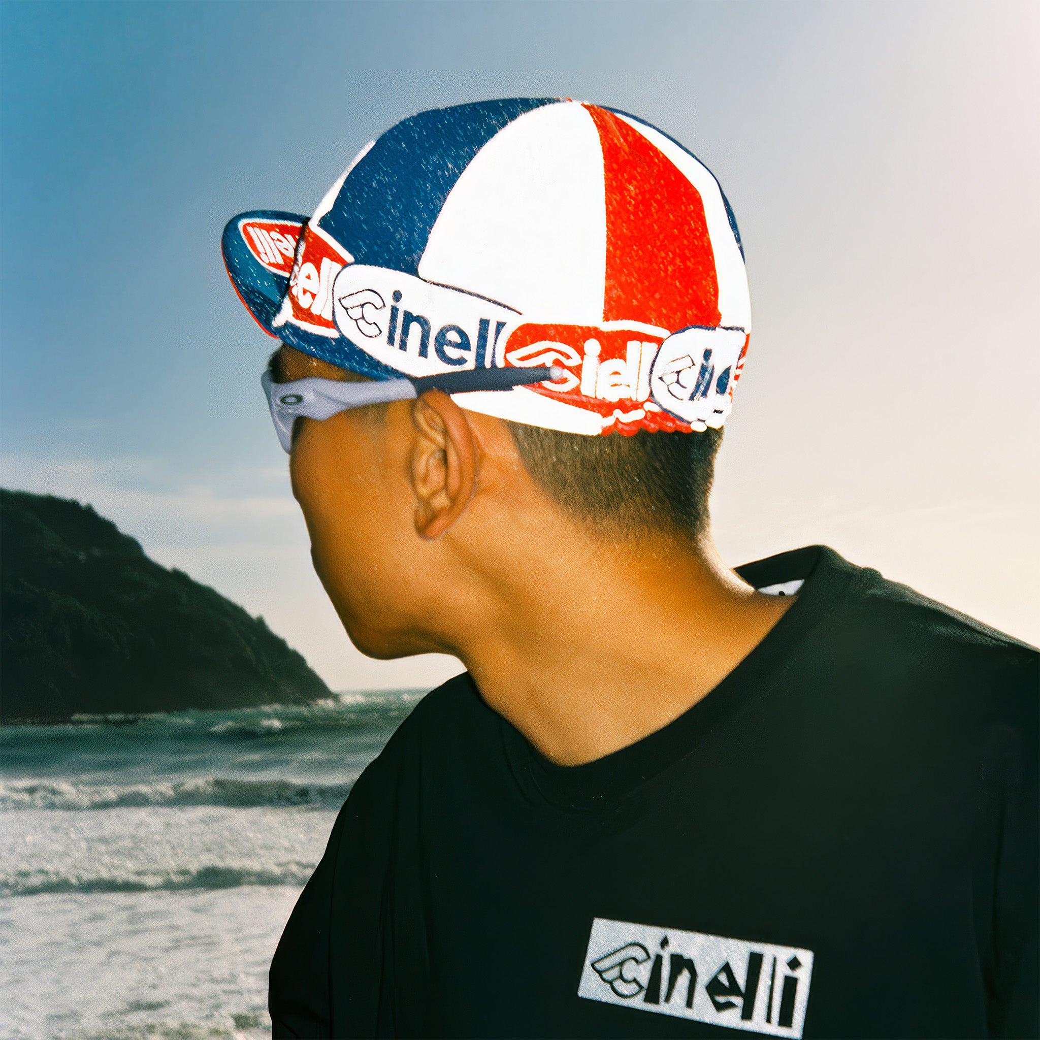 Oval Red and Blue | Bisiklet Şapkası