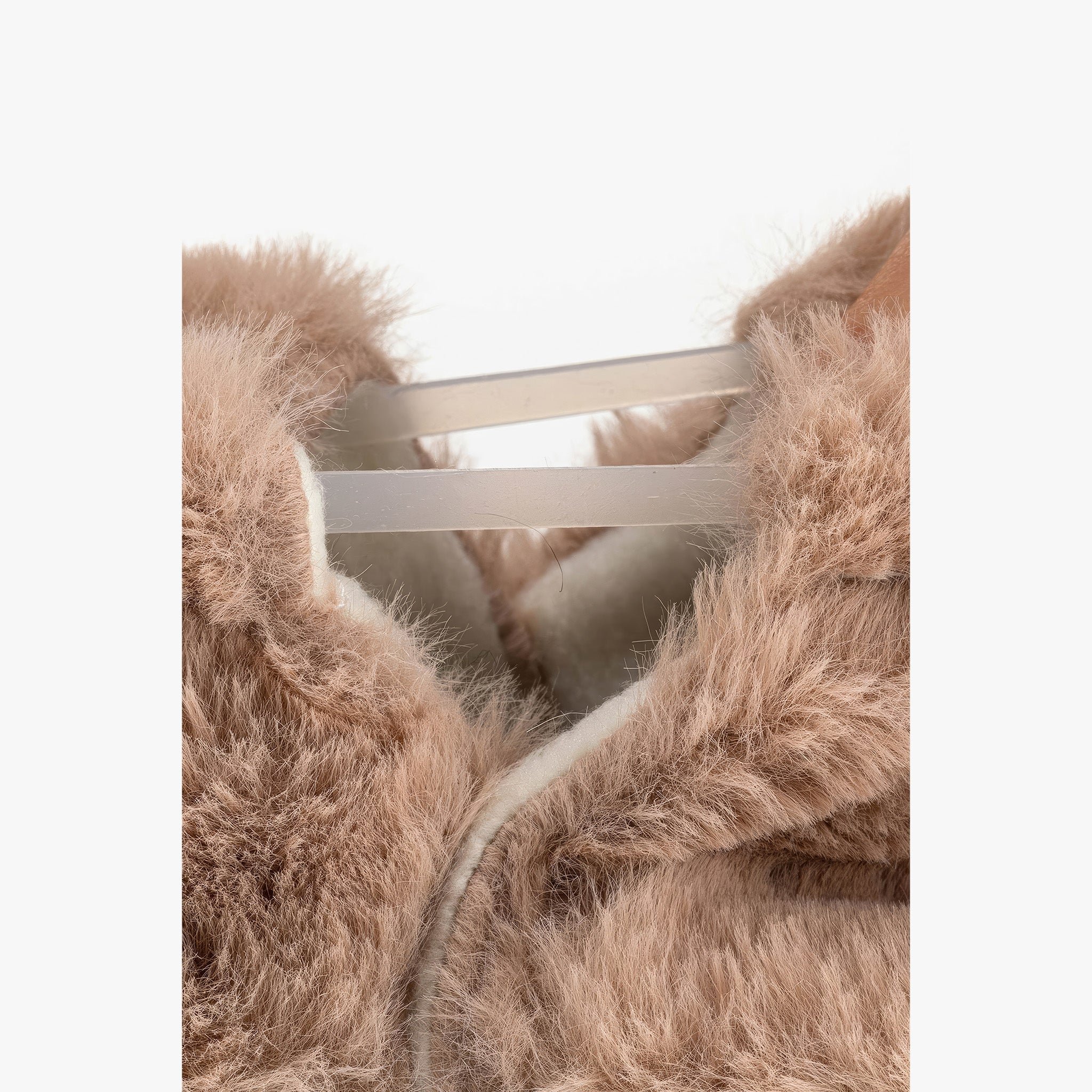 Furry Furry | Bej | Kürk Barefoot Patik