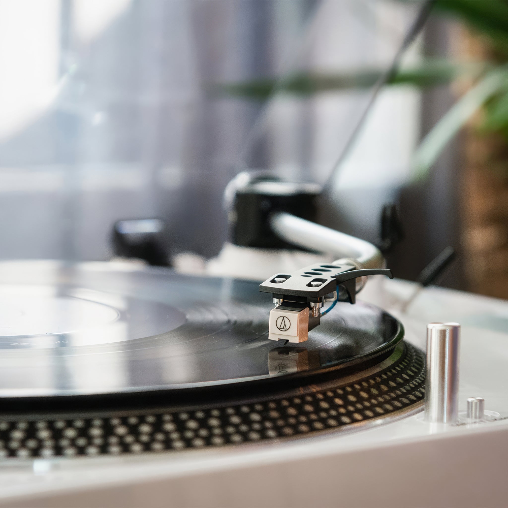 L-3810WH Turntable | USB, Direct Drive Pikap
