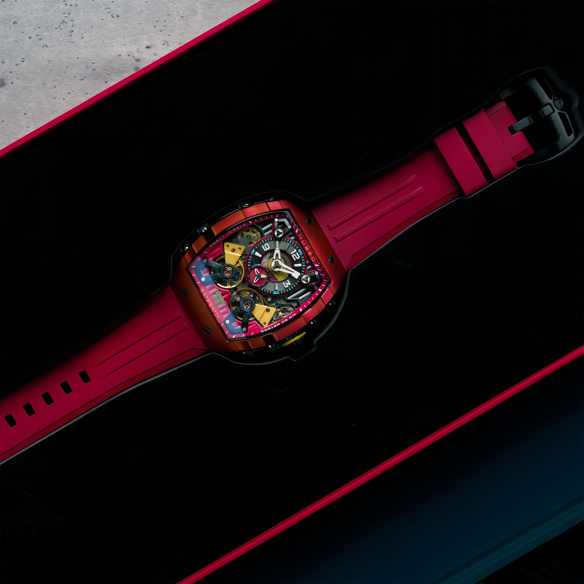 Magellan Double Barrel Automatic Kol Saati | Firebrick Red