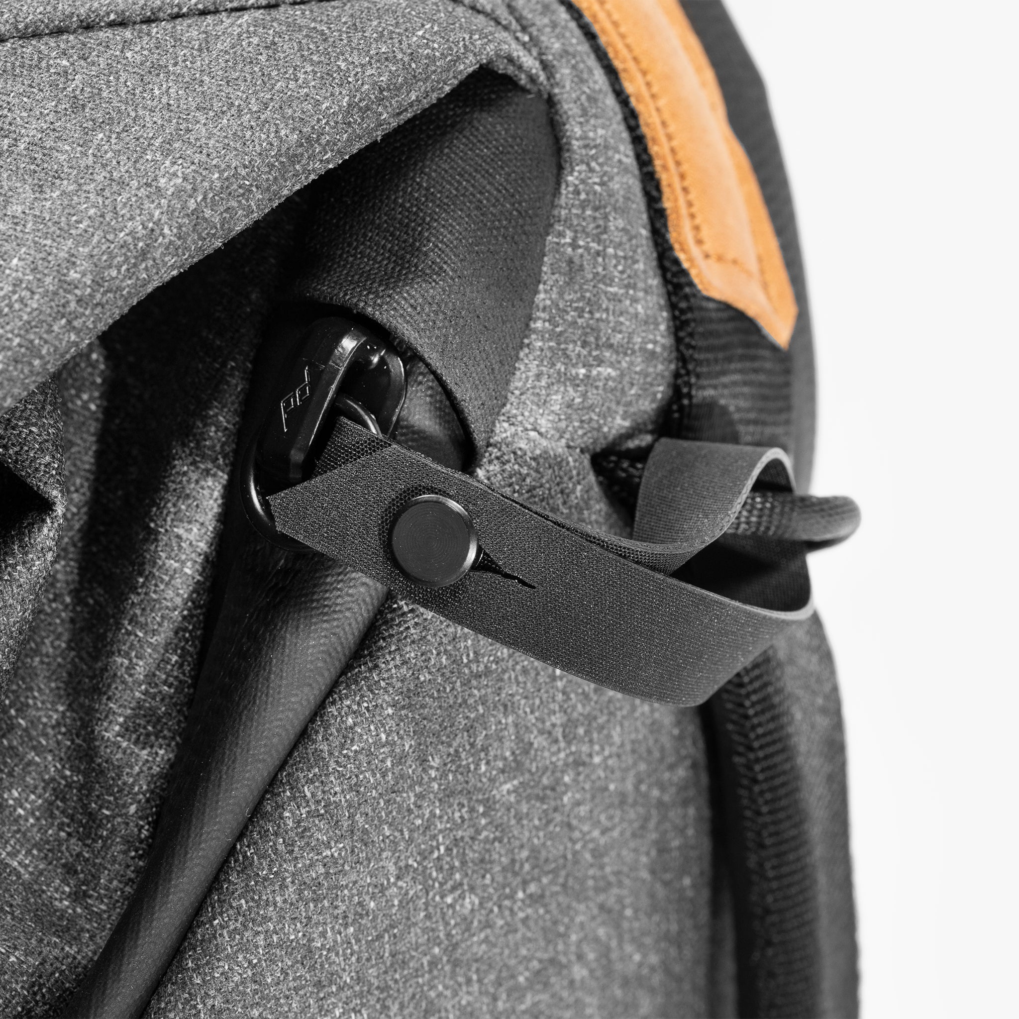Everyday Backpack 20L | Charcoal