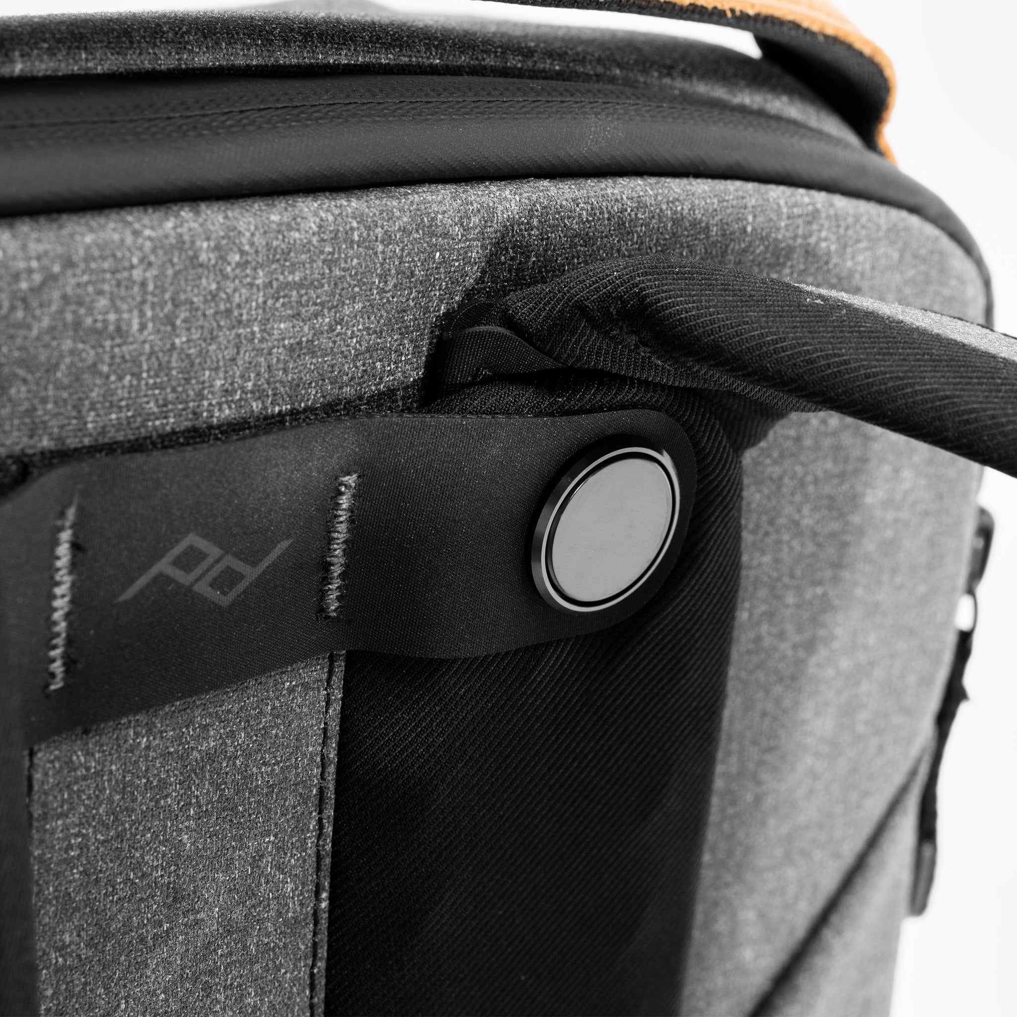 Everyday Backpack 20L | Charcoal
