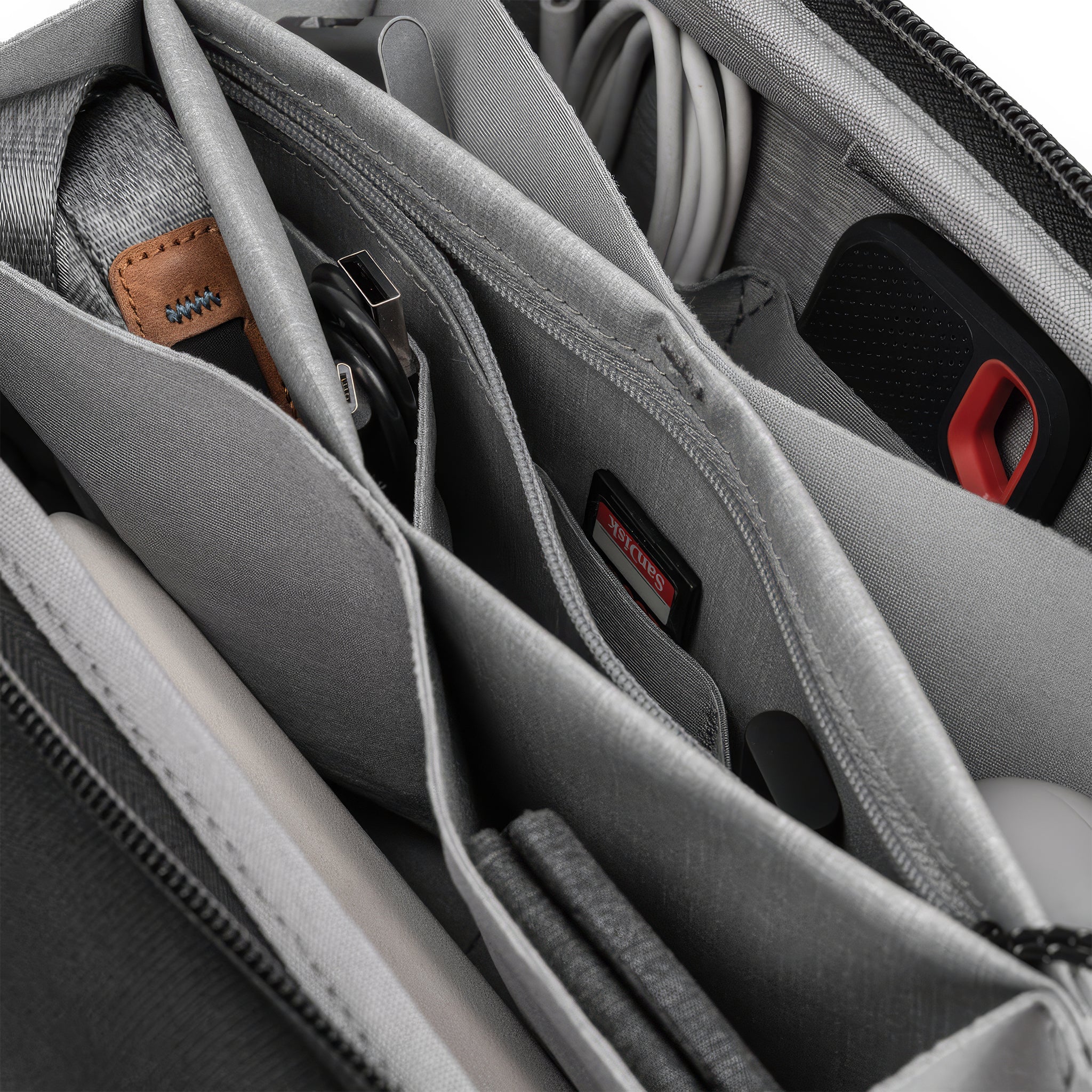 Tech Pouch Düzenleyici Çanta | Regular | Black