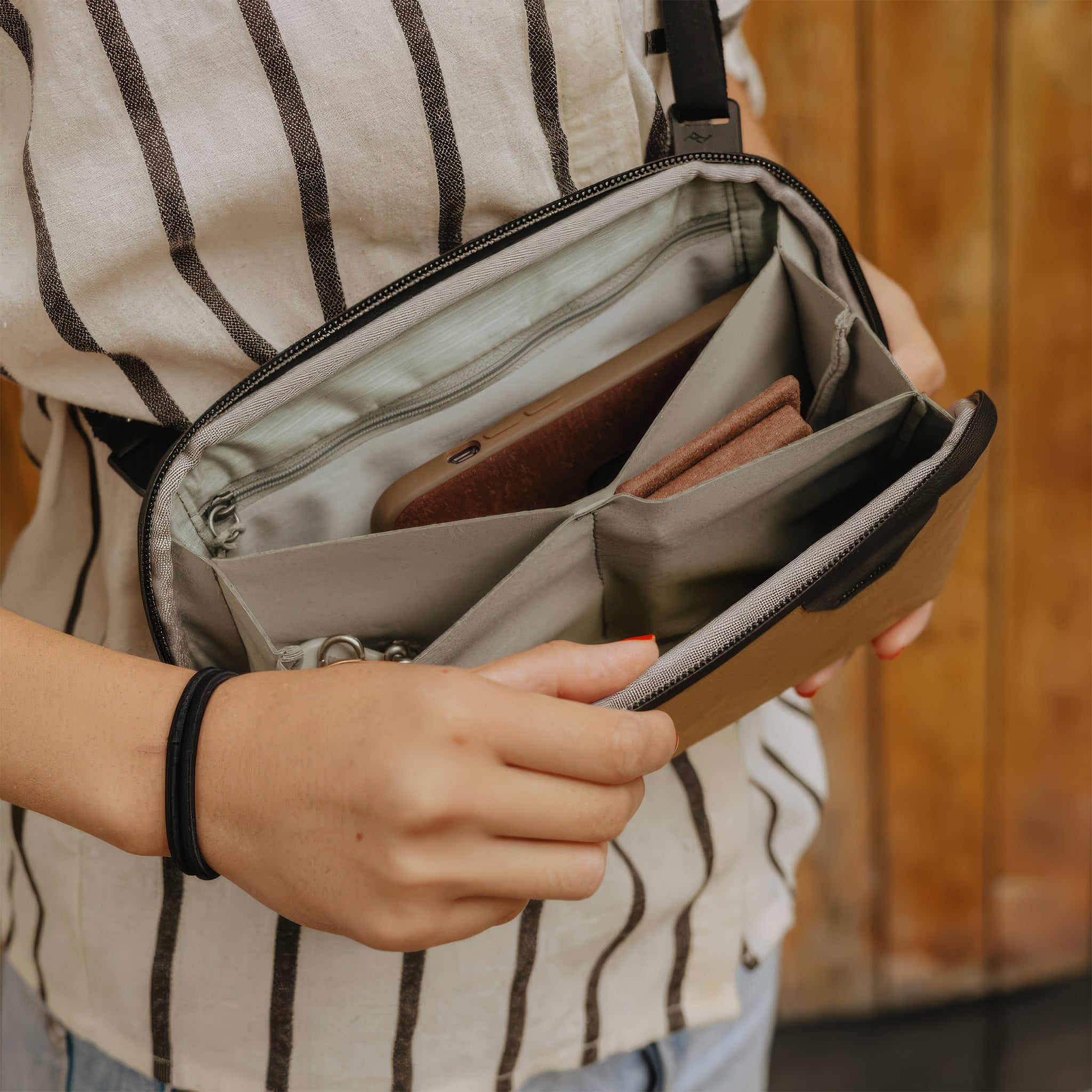 Tech Pouch Düzenleyici Çanta | Small | Coyote X-Pac™