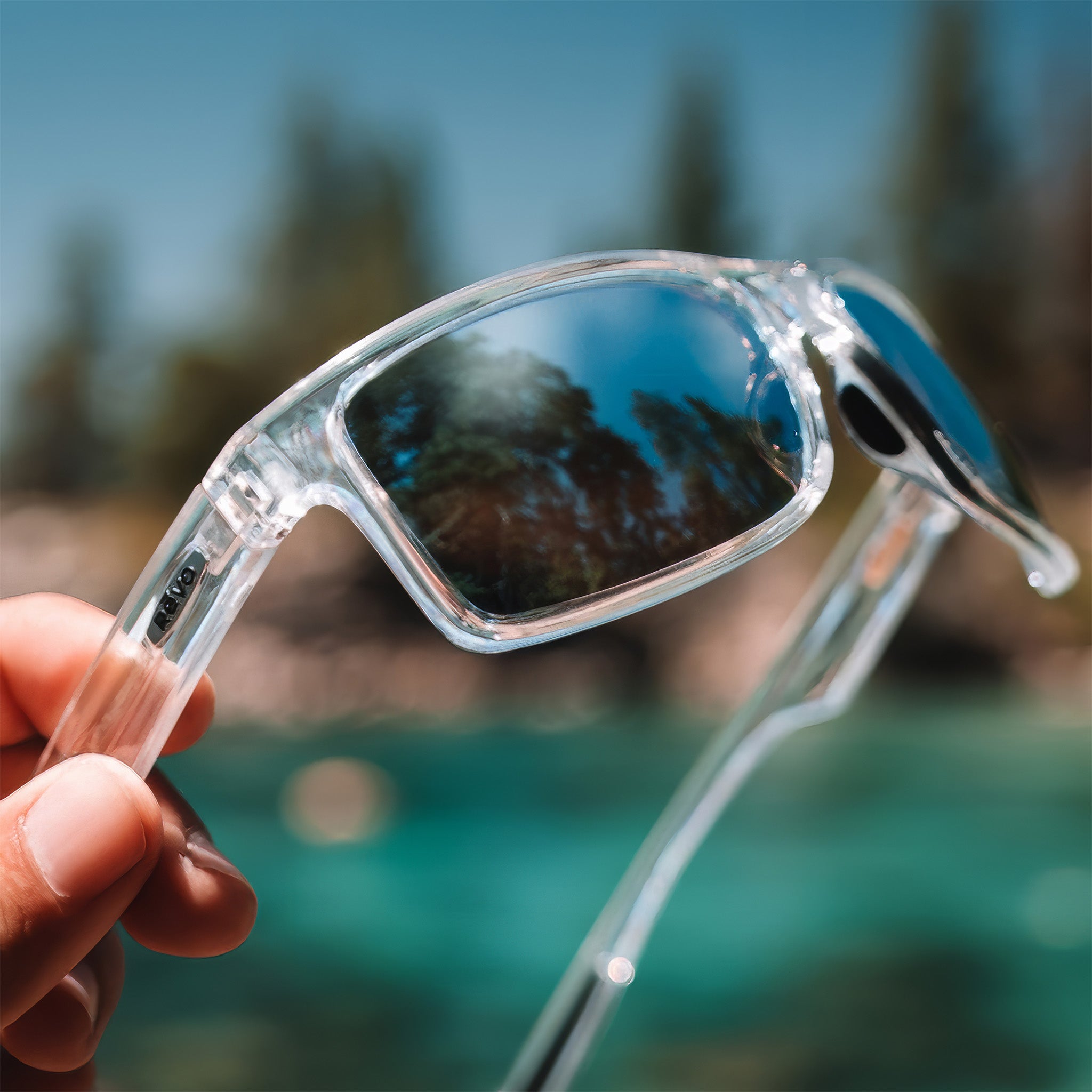 Crawler Polarize Güneş Gözlüğü | Clear Crystal | Blue Water