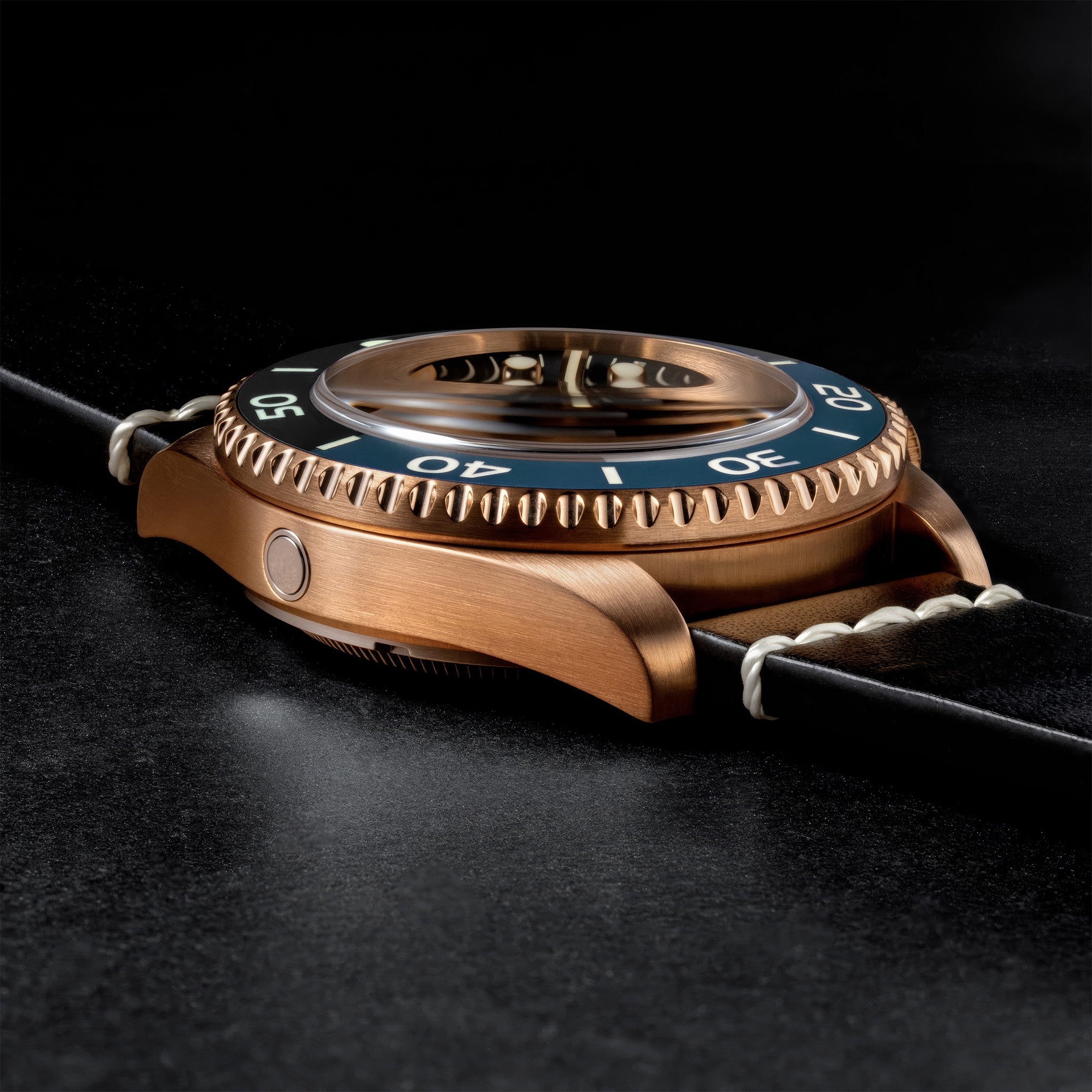 Tesei Bronze Swiss Automatic | 43 mm | Midnight Blue