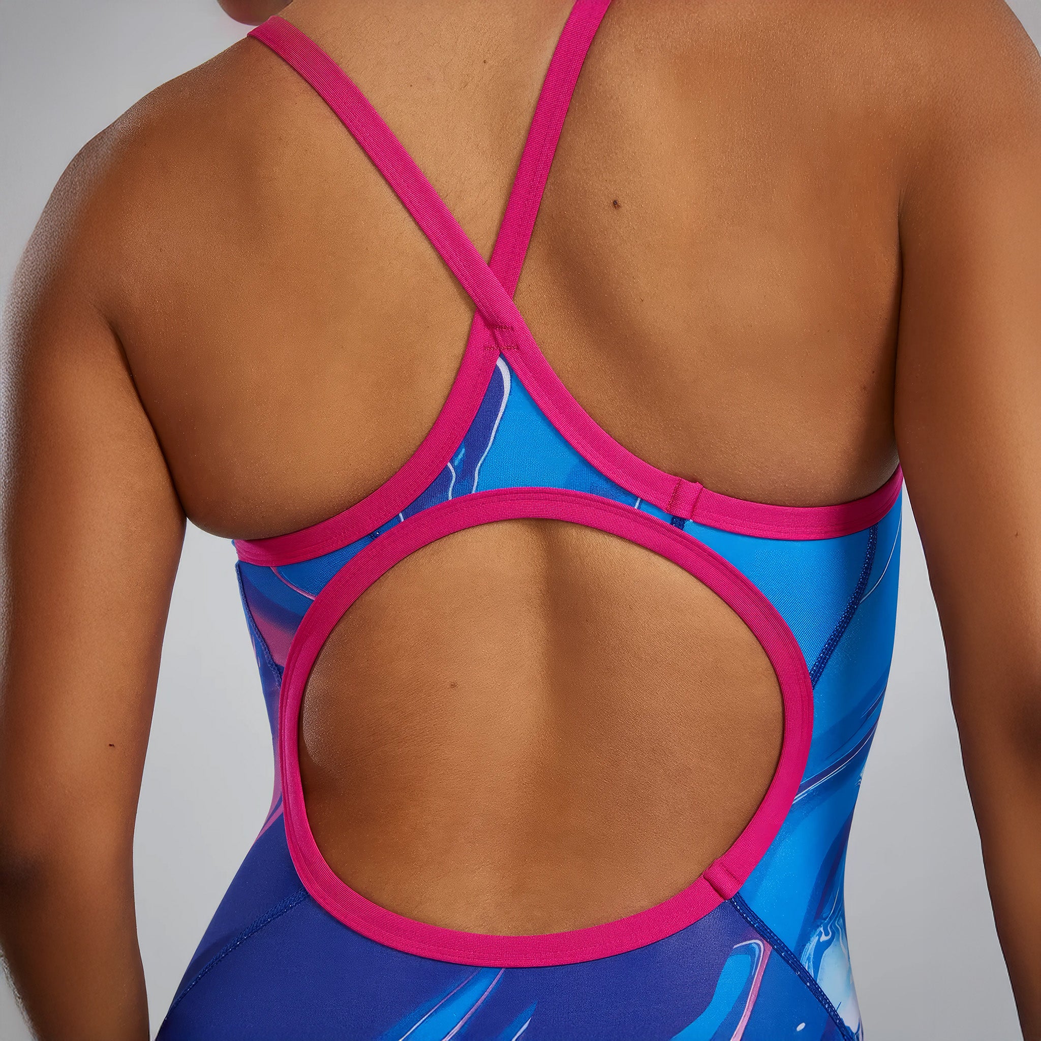 Durafast Elite® Kadın Diamondfit Mayo | Abstractai