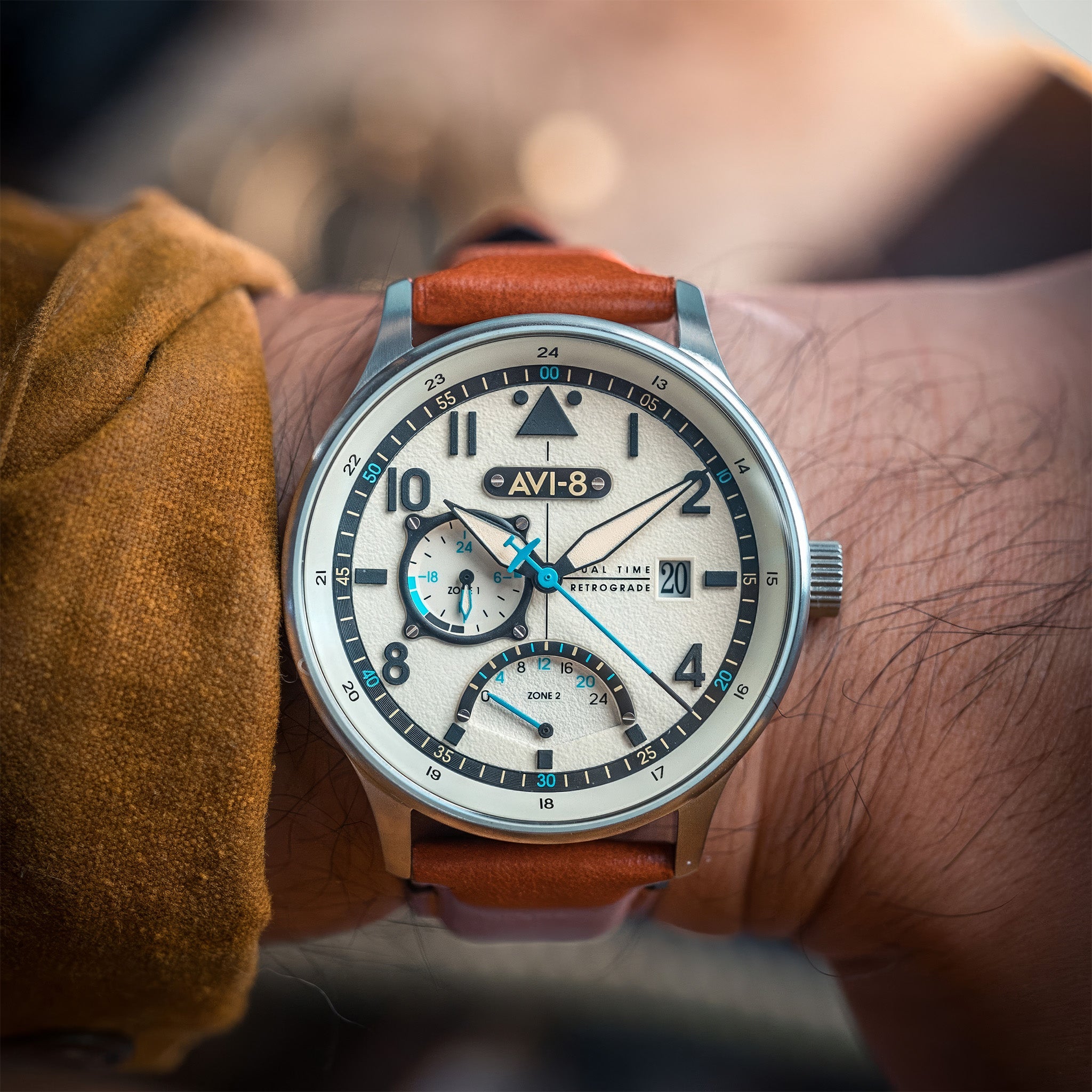 Hawker Hurricane McKellar Dual Time | 44mm | Brown Beige