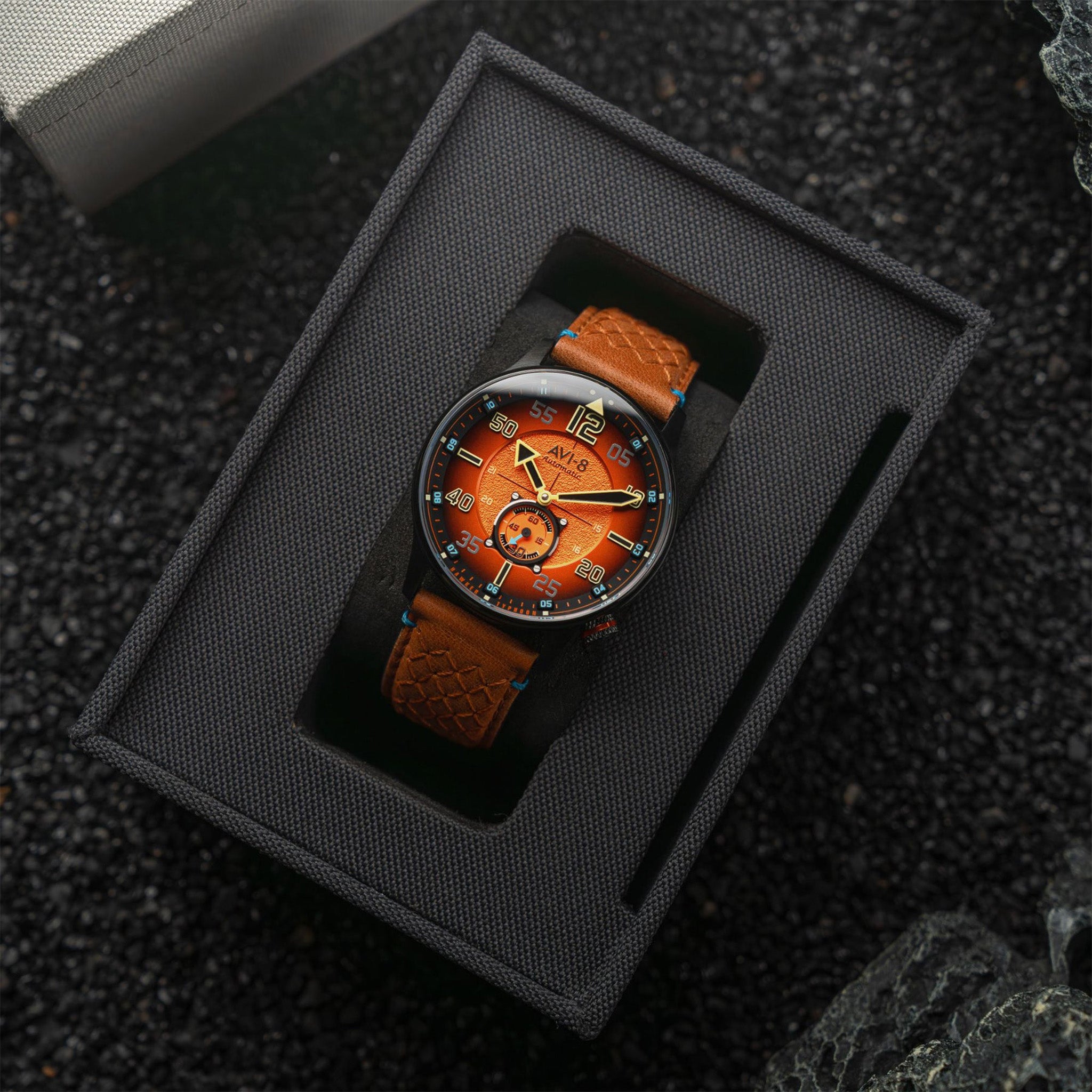 Hawker Typhoon Baldwin Automatic | 42 mm | Burnt Orange