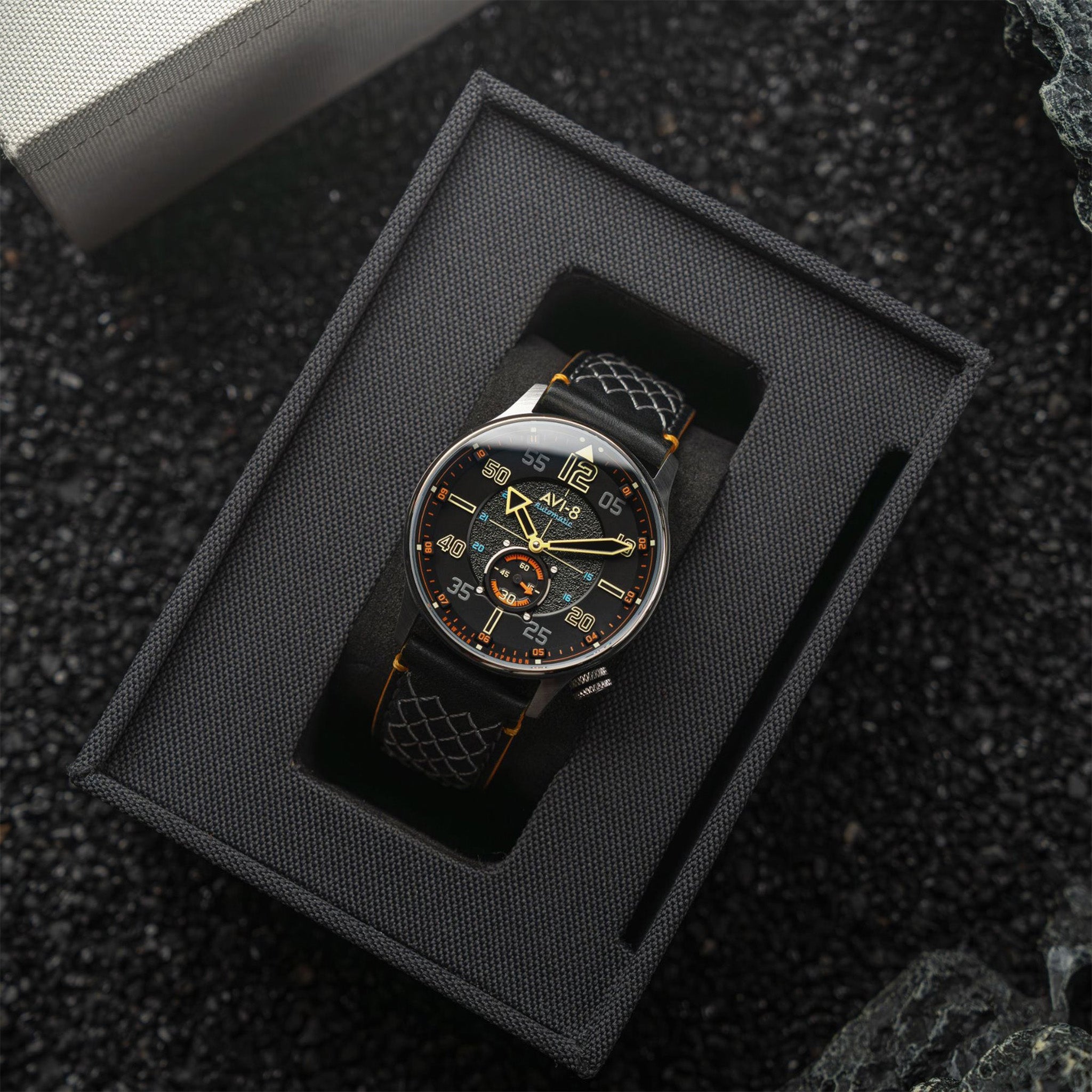 Hawker Typhoon Baldwin Automatic | 42 mm | Cool Black