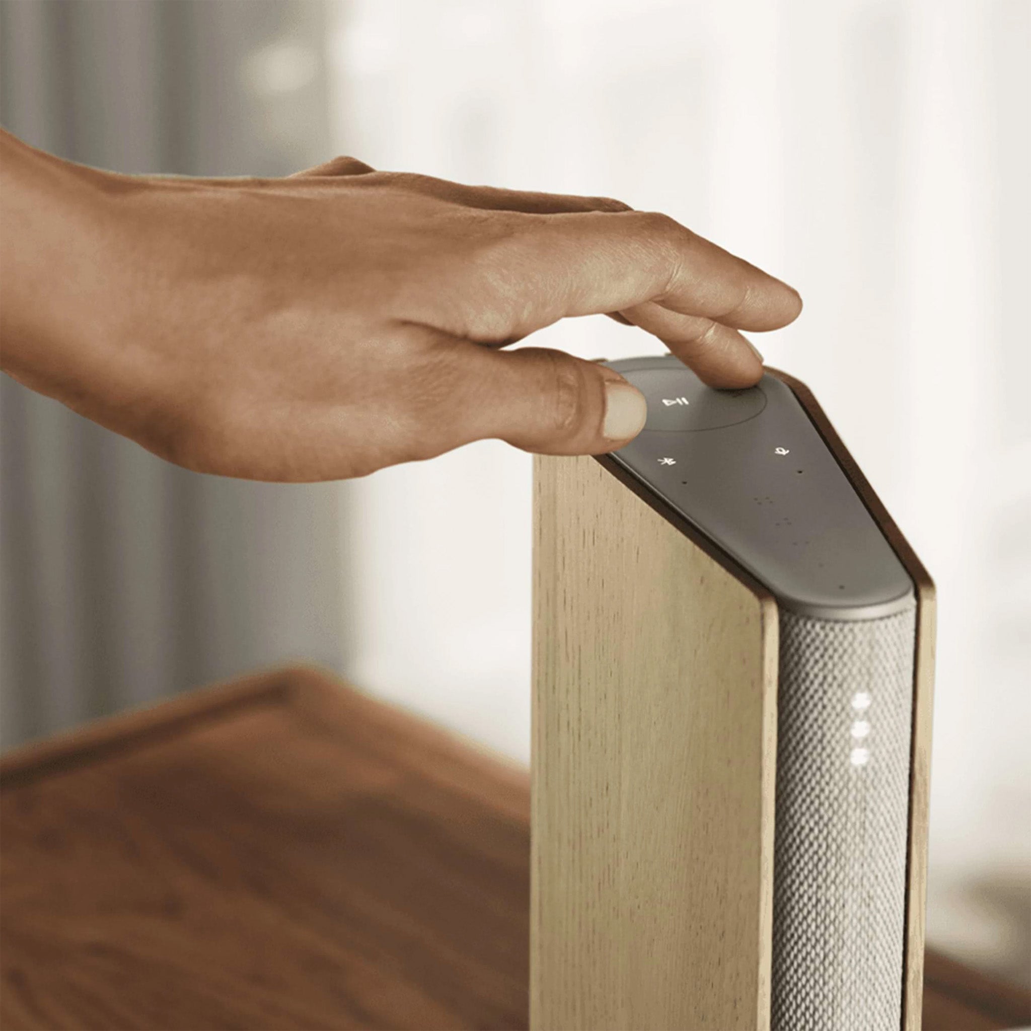 Beosound Emerge Multiroom Hoparlör | Gold Tone