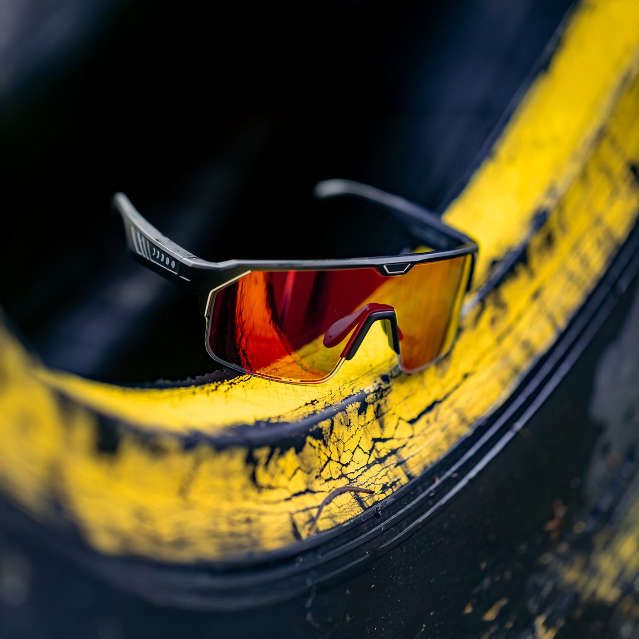 Music Shield | Audio Güneş Gözlüğü | Matte Black Frame | Fire Lens