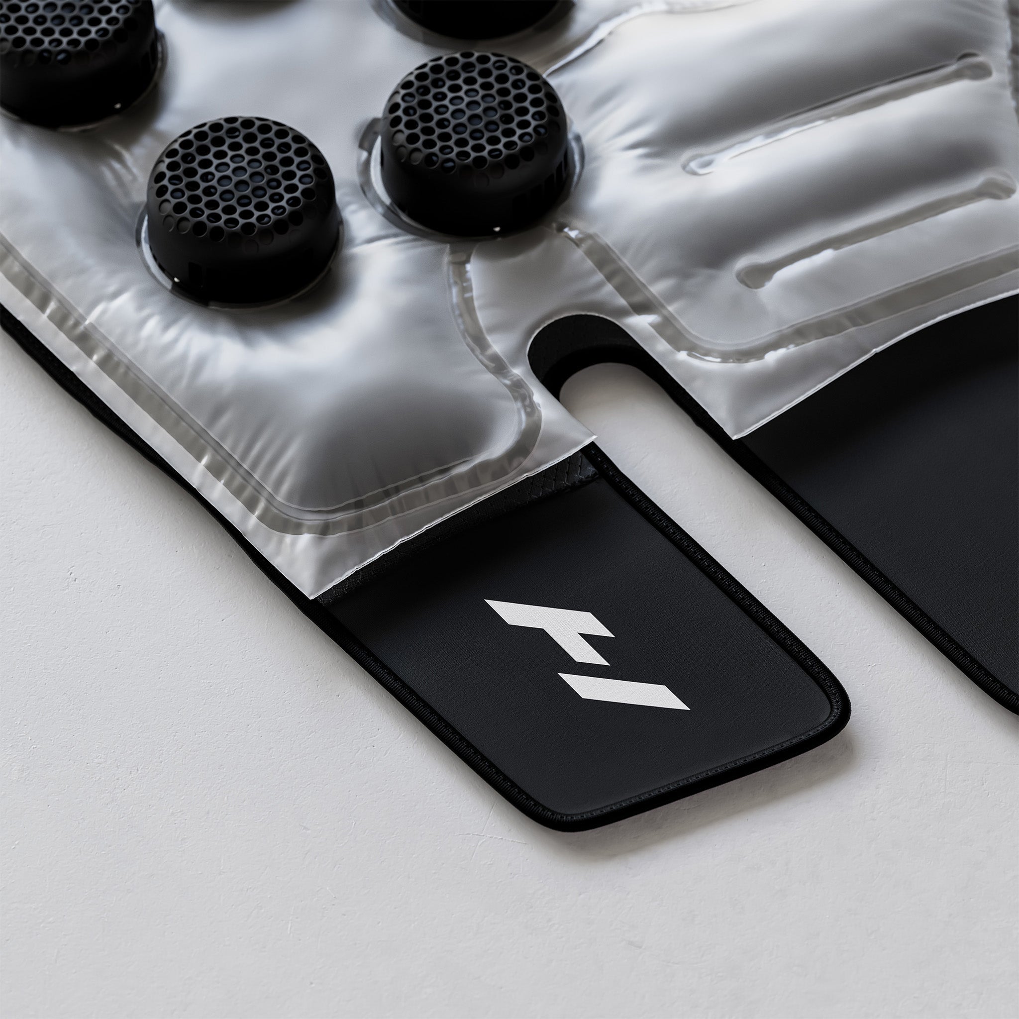 Contrast 2 Knee | Akıllı Diz Kontrast Terapi ve Kompresyon Masaj Cihazı