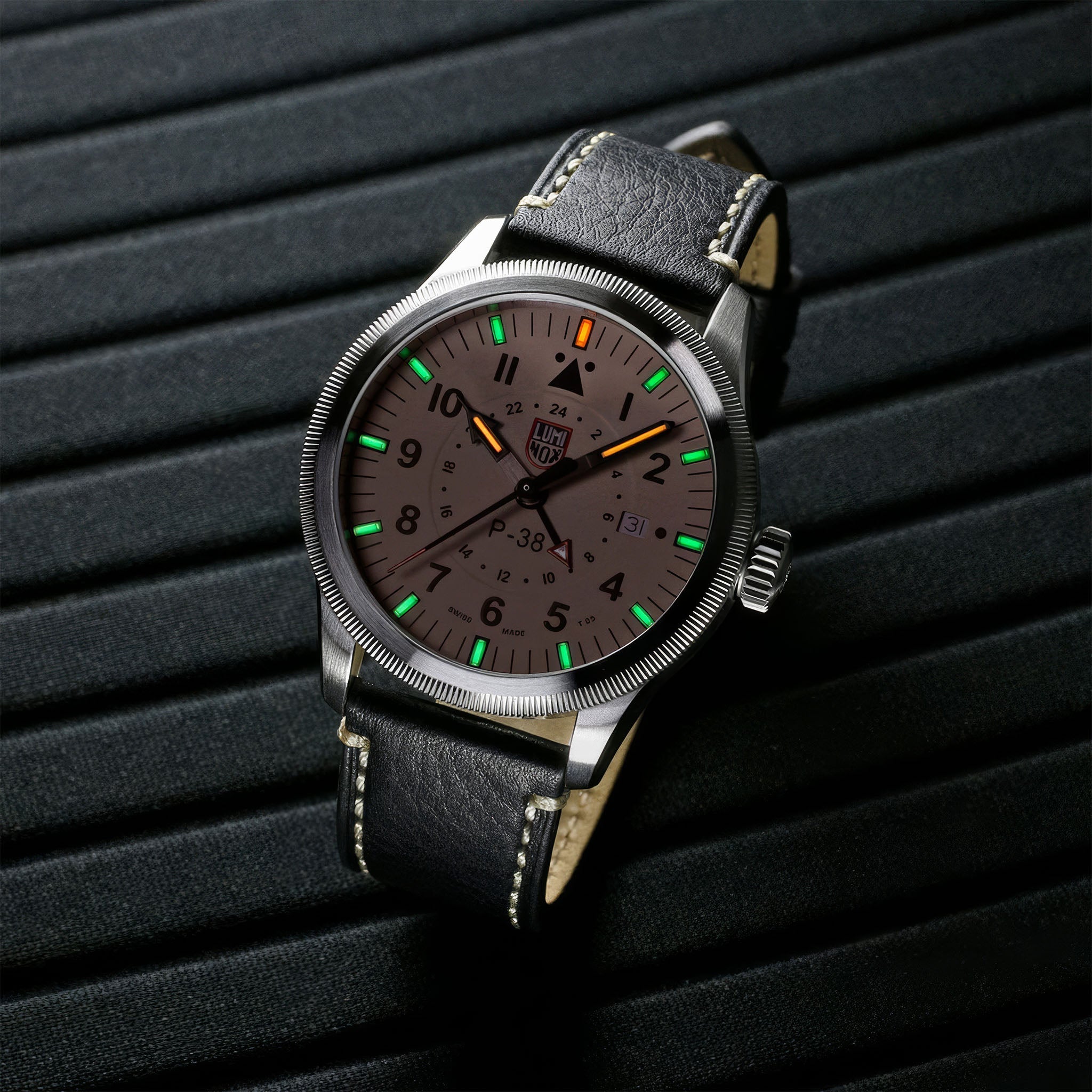 XA.9527 P-38 Lightning Gmt 9520 | Erkek Kol Saati