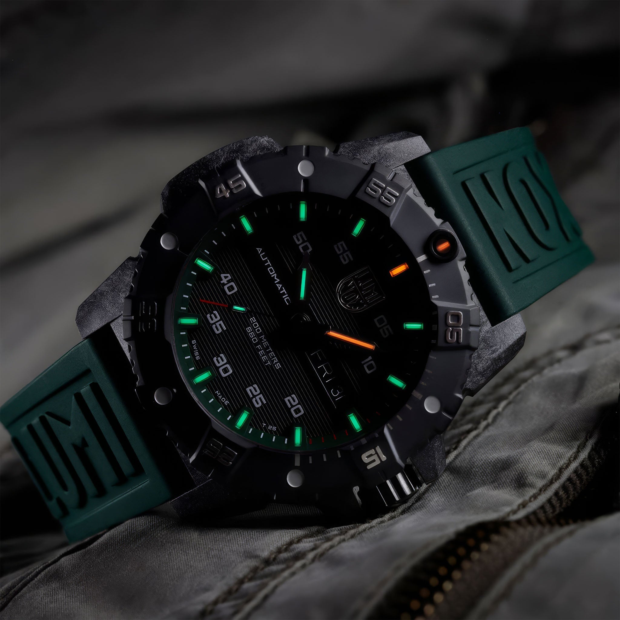 XS.3877 Master Carbon Seal Automatic Dive Watch | Yeşil