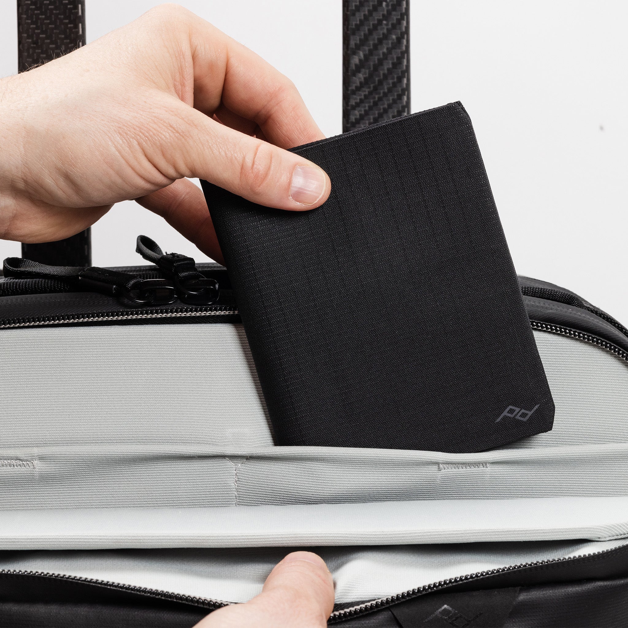 Passport Wallet | Eclipse