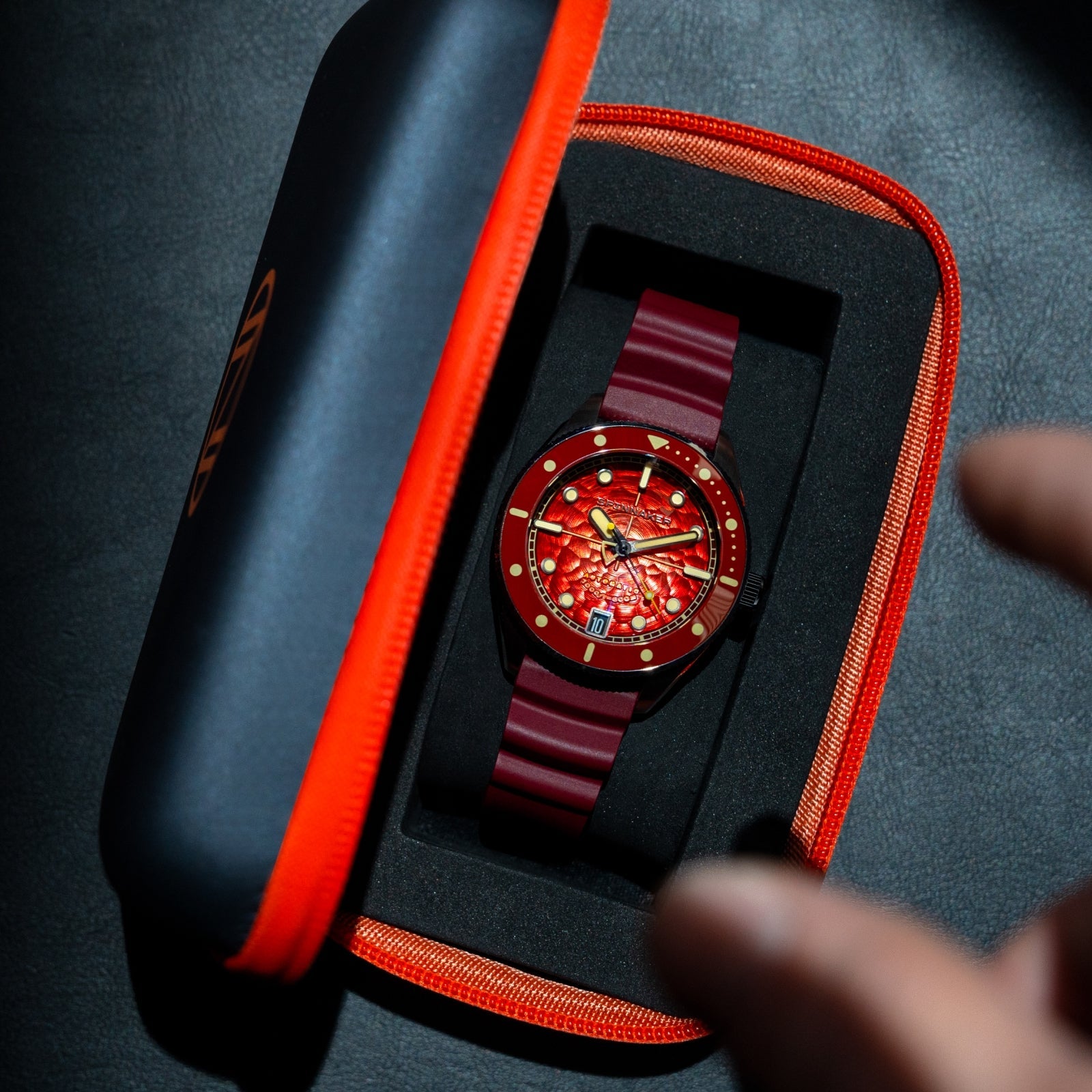 Challenger Automatic | 42 mm | Fiery Red