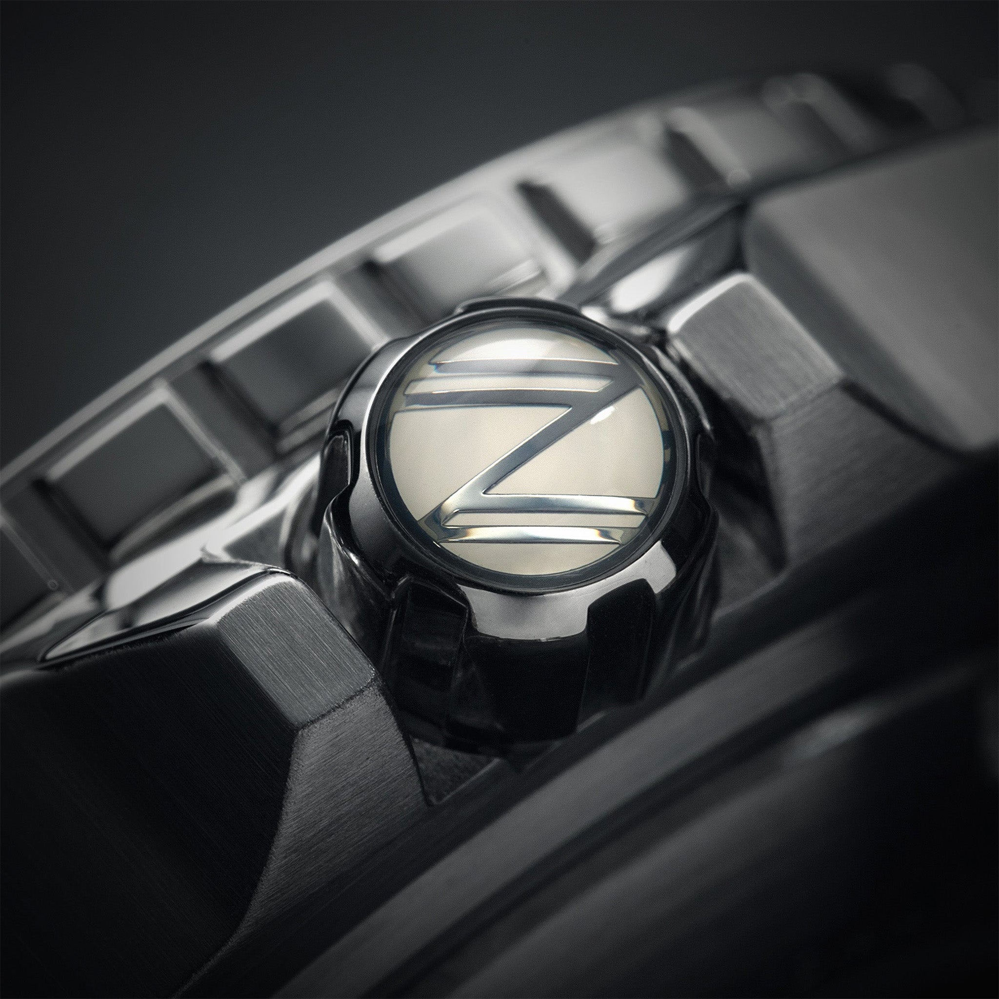 Dumas Automatic | 44 mm | Hornet Yellow