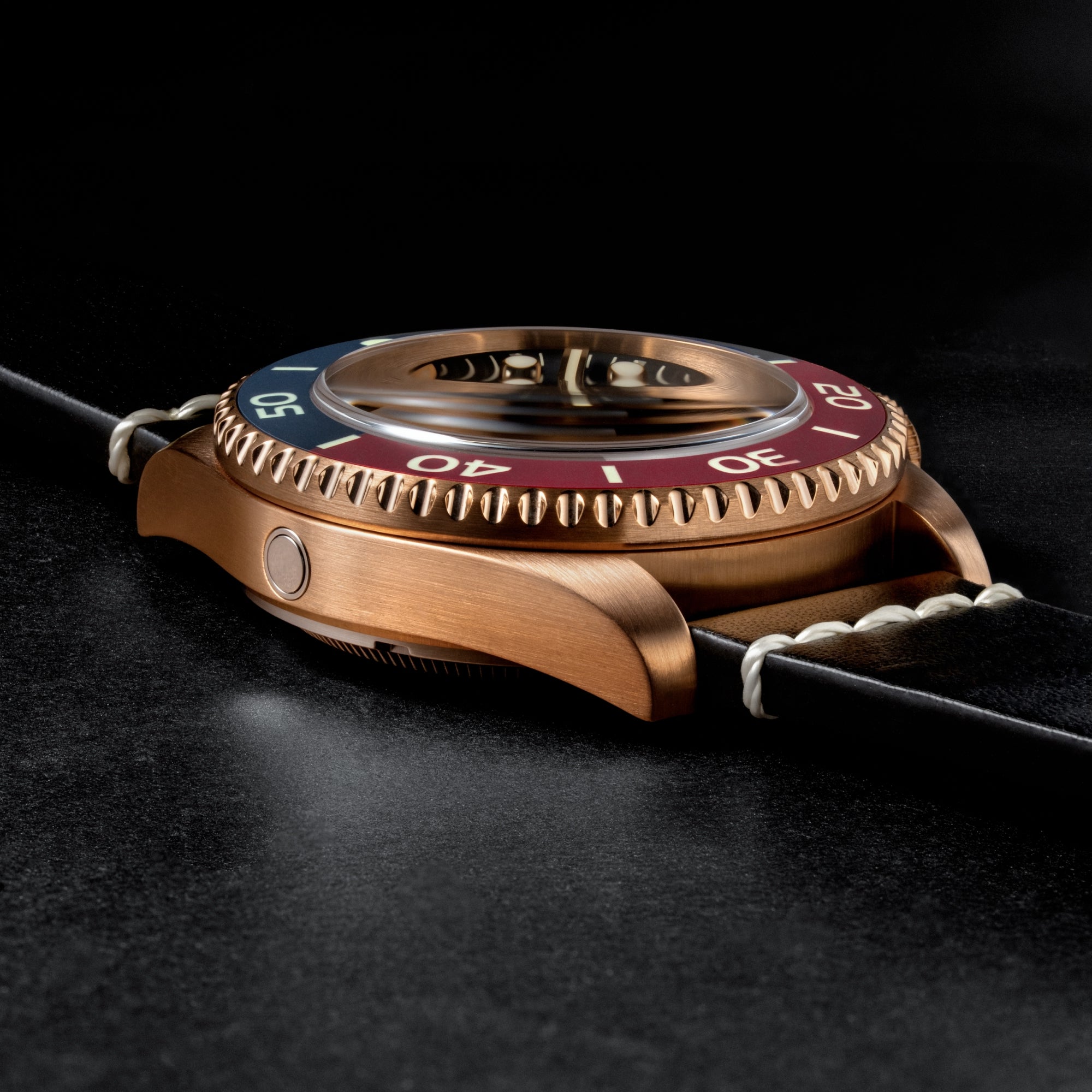 Tesei Bronze Swiss Automatic | 43mm | Soda Black