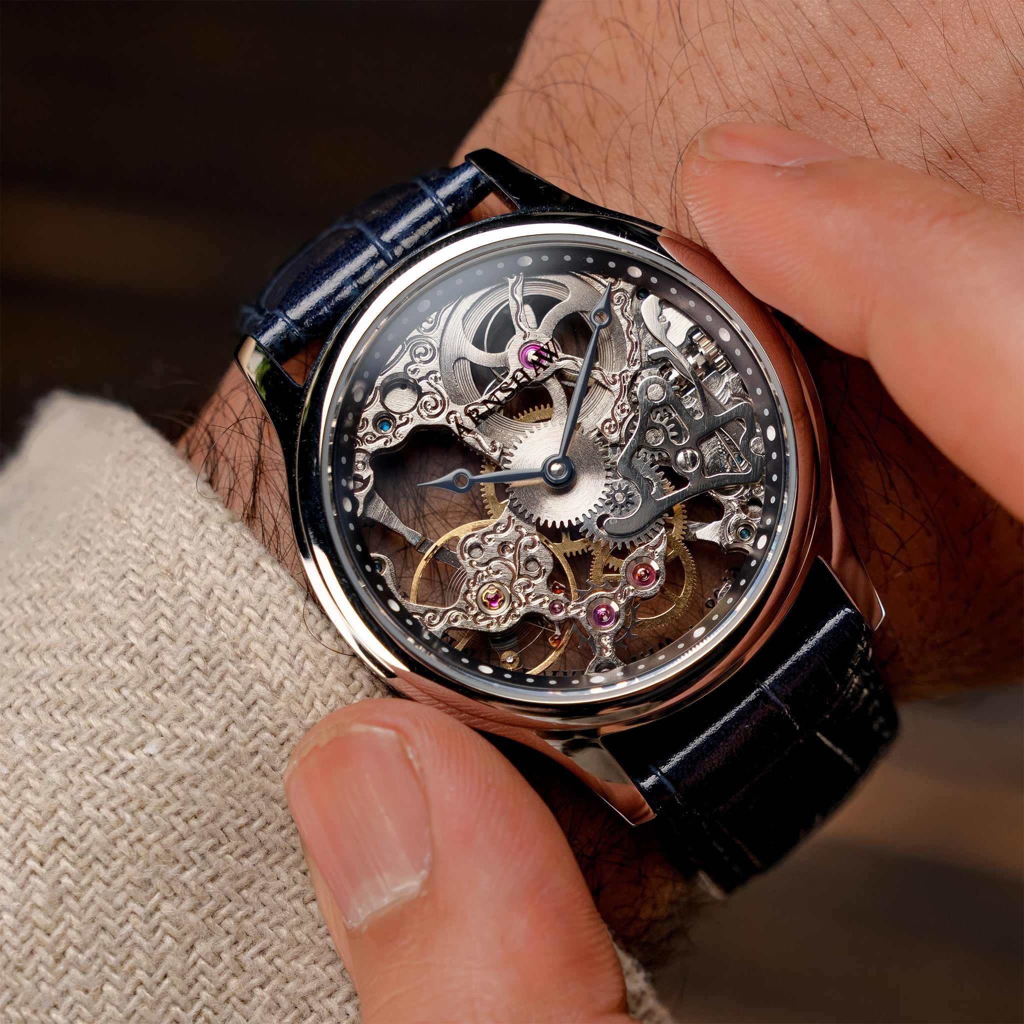 Bauer Mechanical Skeleton | 42 mm | Clear Blue