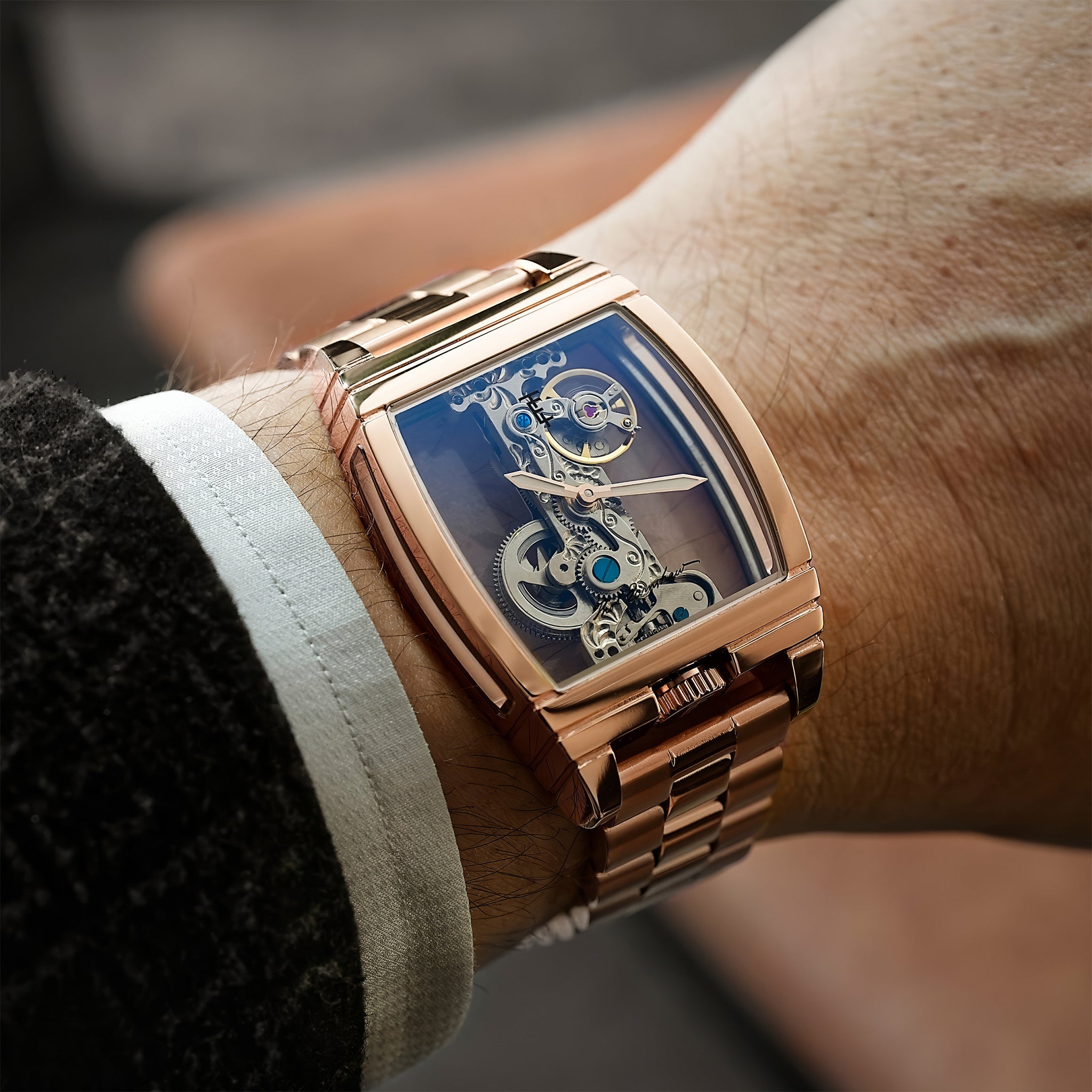 Discovery Wolver Bridge Mechanical | 36 mm | Red Gold