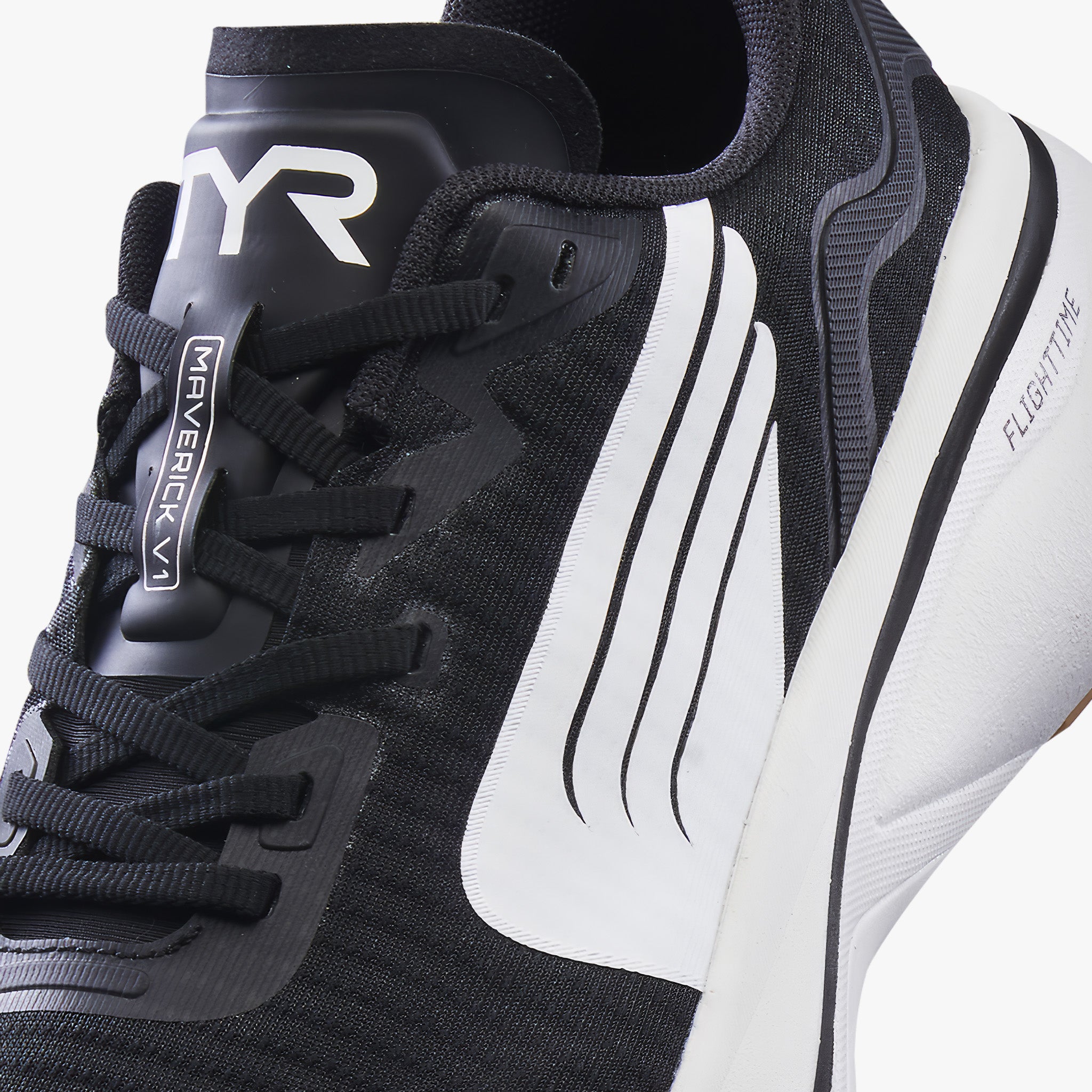 Men's Maverick-V1 Runner Koşu Ayakkabısı | White Black Gum