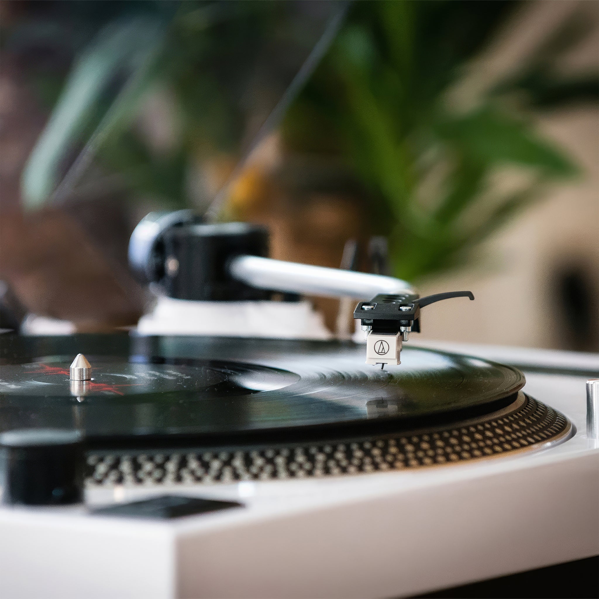 L-3810WH Turntable | USB, Direct Drive Pikap
