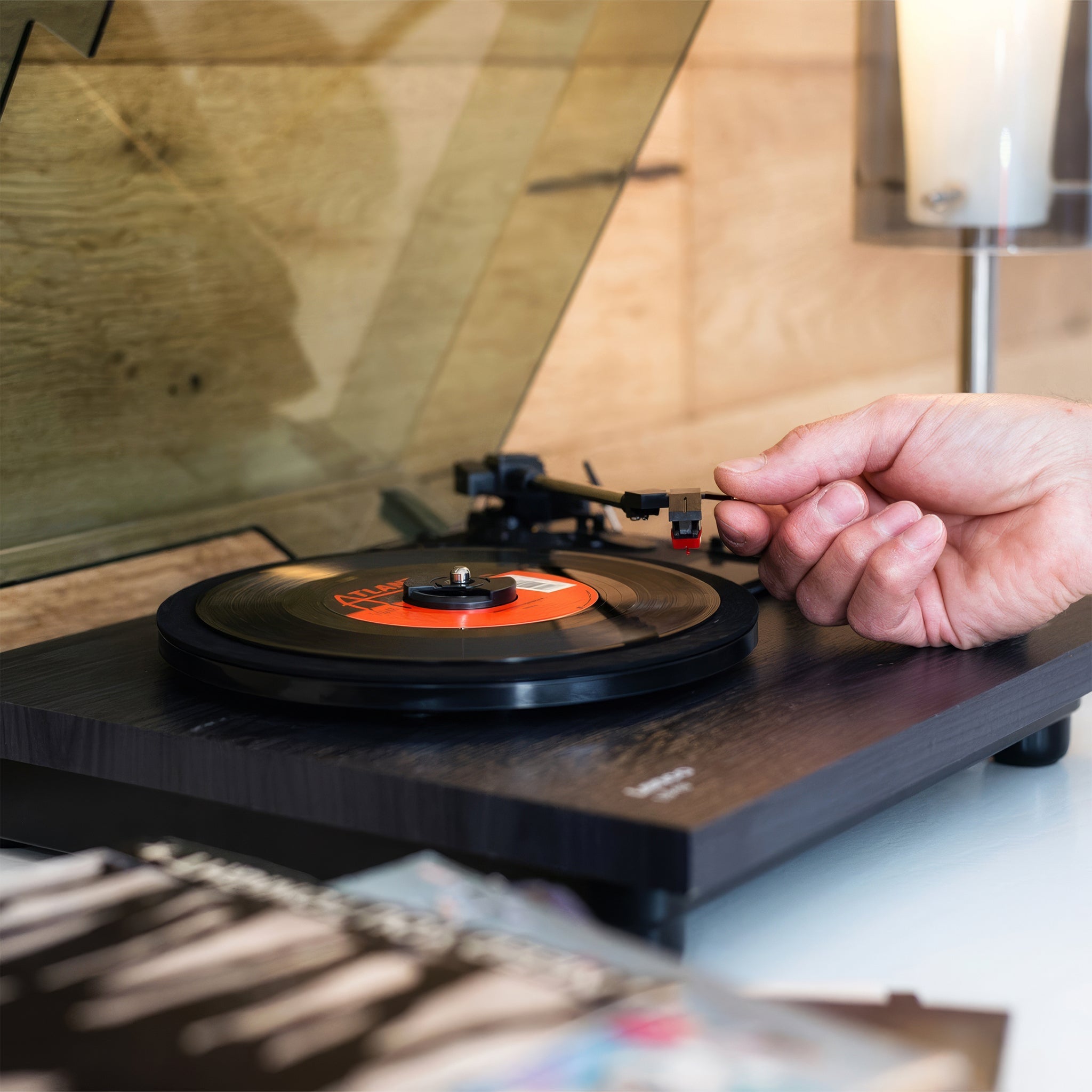 L-3810WH Turntable | USB, Direct Drive Pikap