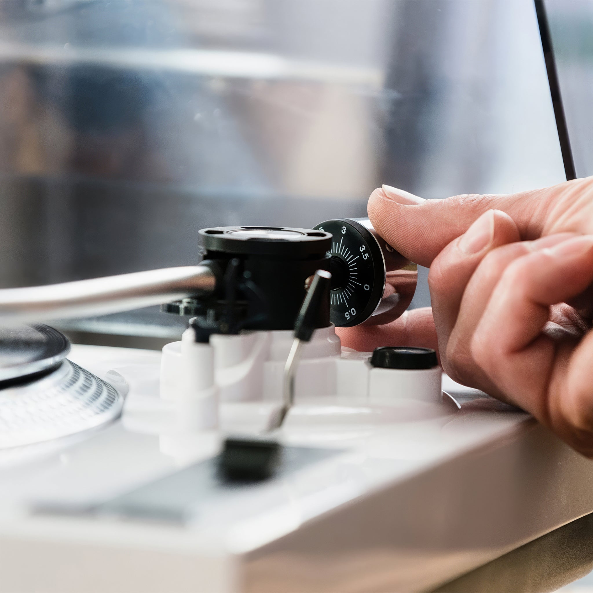 L-3810WH Turntable | USB, Direct Drive Pikap