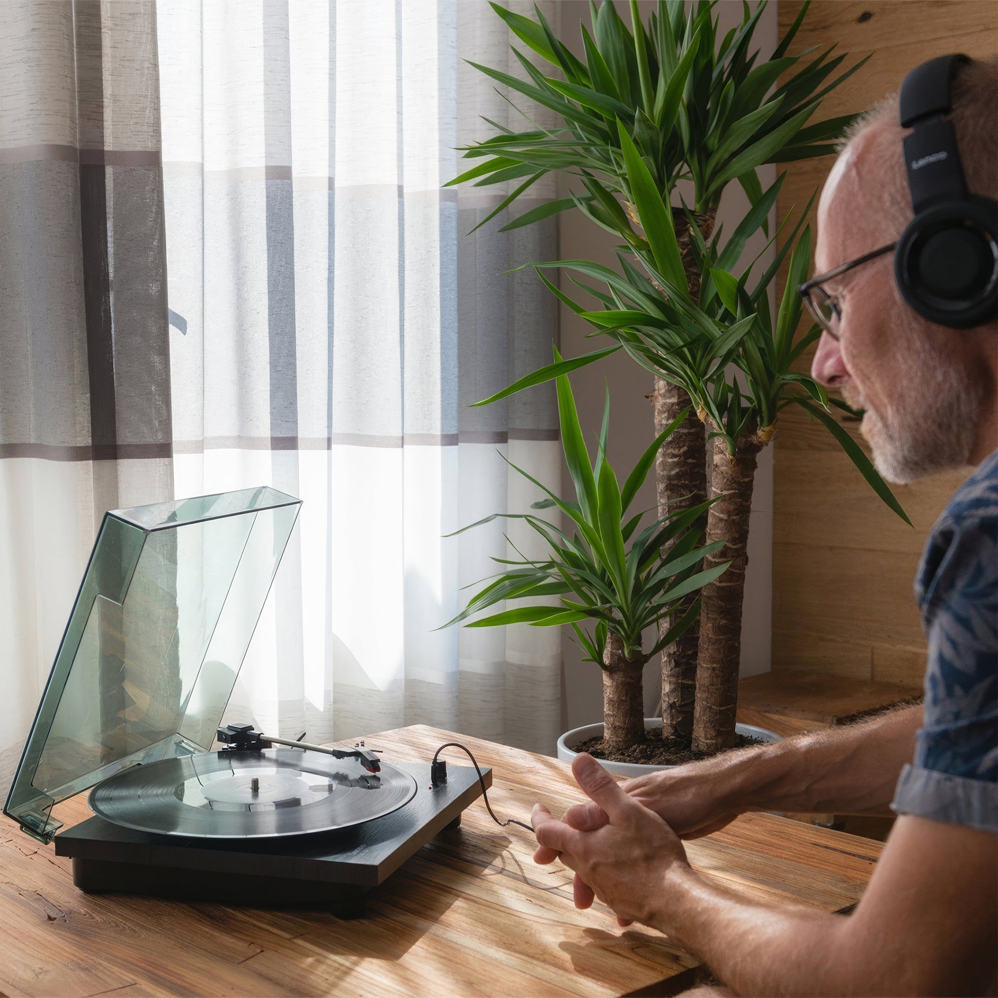 LS-10BK Turntable | Dahili Hoparlörlü Ahşap Siyah Pikap