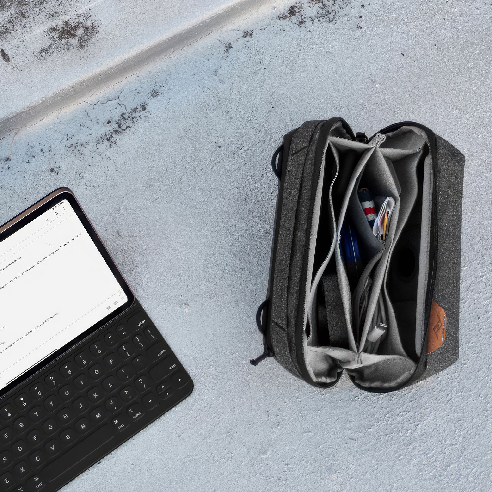 Tech Pouch Düzenleyici Çanta | Regular | Charcoal