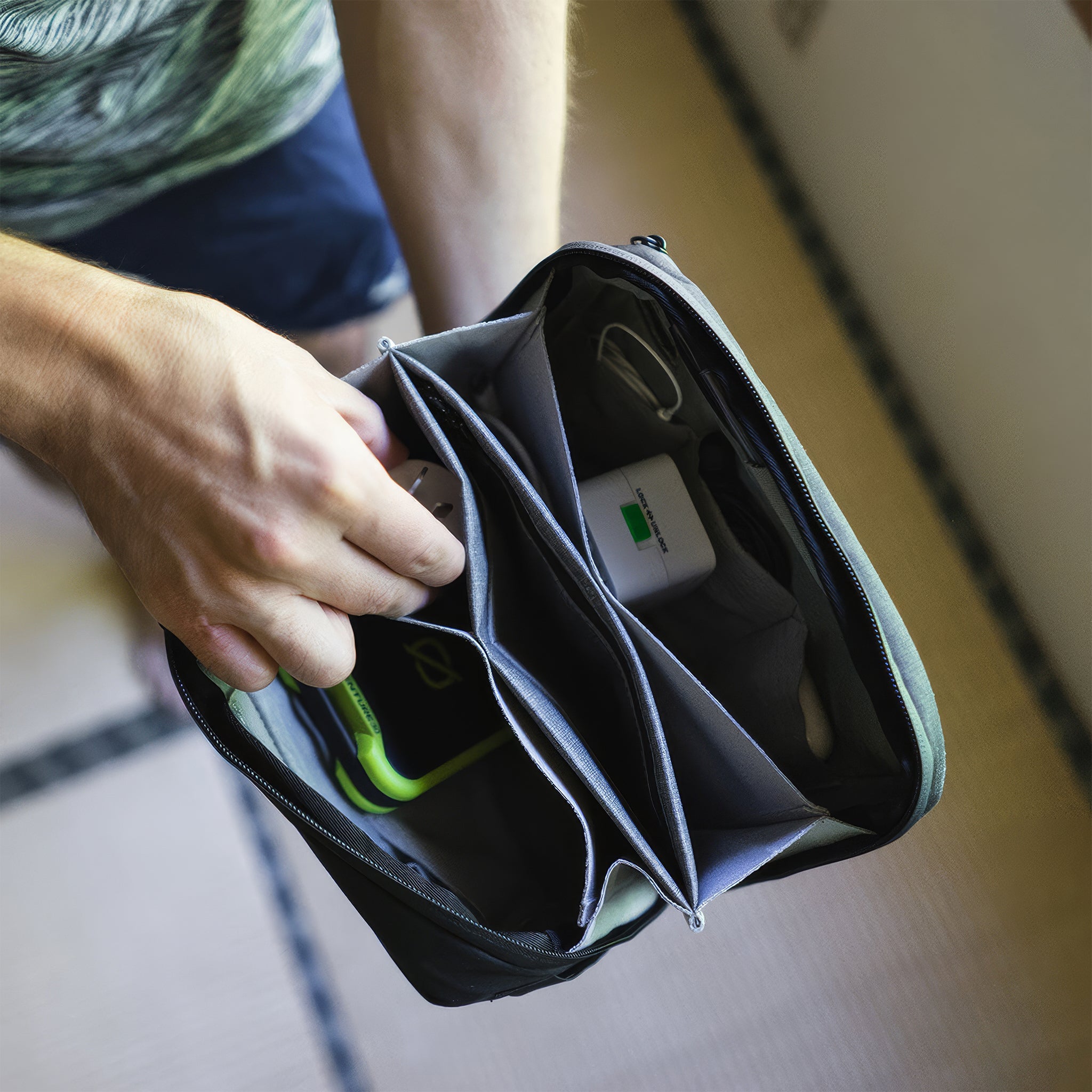 Tech Pouch Düzenleyici Çanta | Regular | Sage