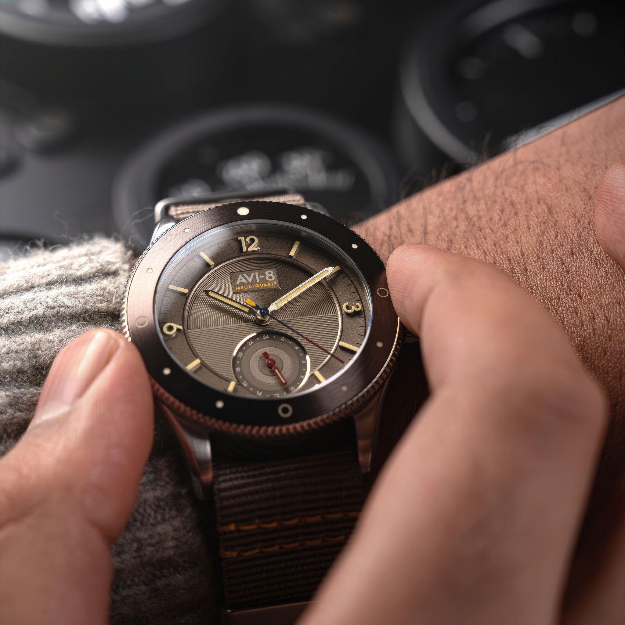 Flyboy Airmaster Sector Meca-Quartz | 40mm | Silver Feather Gray