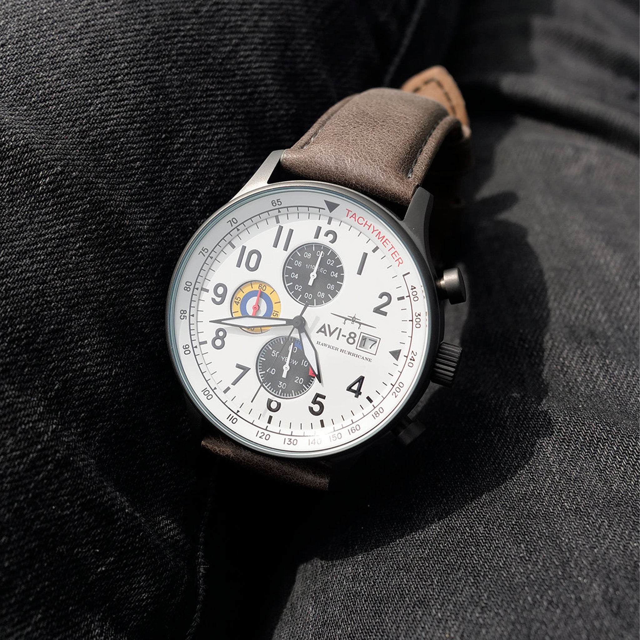 Hawker Hurricane Classic Chronograph | 43.5 mm | Ivory Grayscale