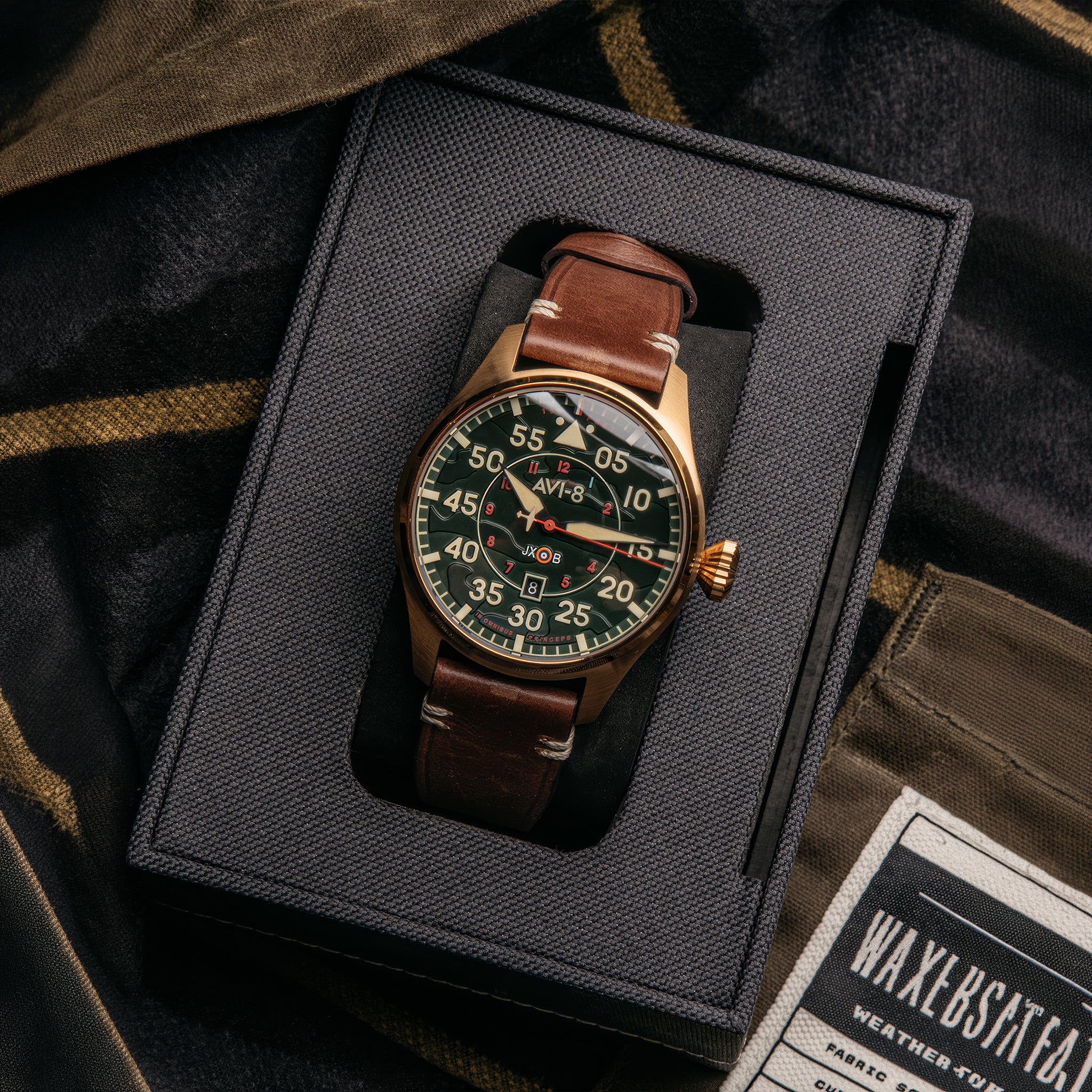 AVI-8 Hawker Hurricane Clowes Automatic Northolt 46 mm – otomatik