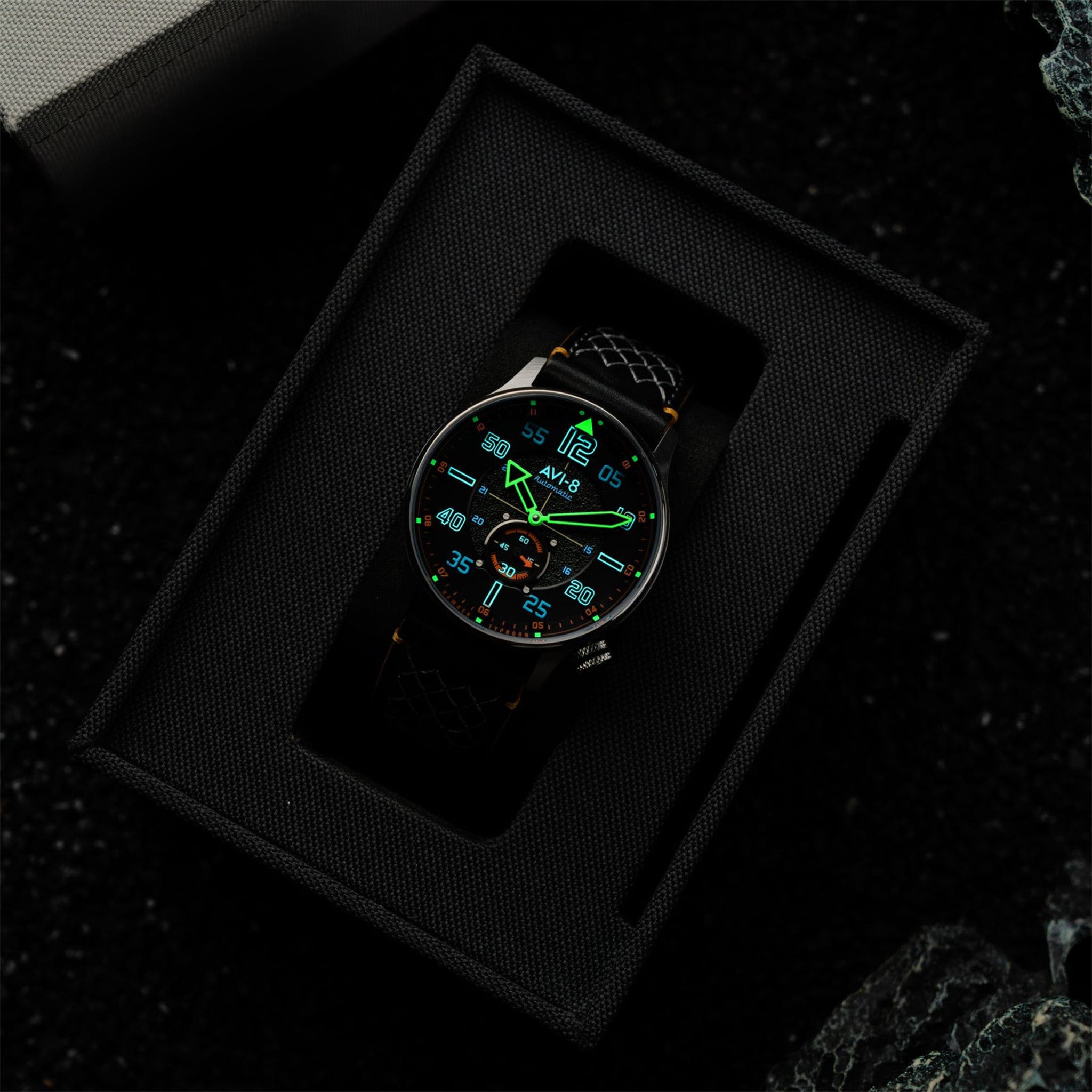 Hawker Typhoon Baldwin Automatic | 42 mm | Cool Black