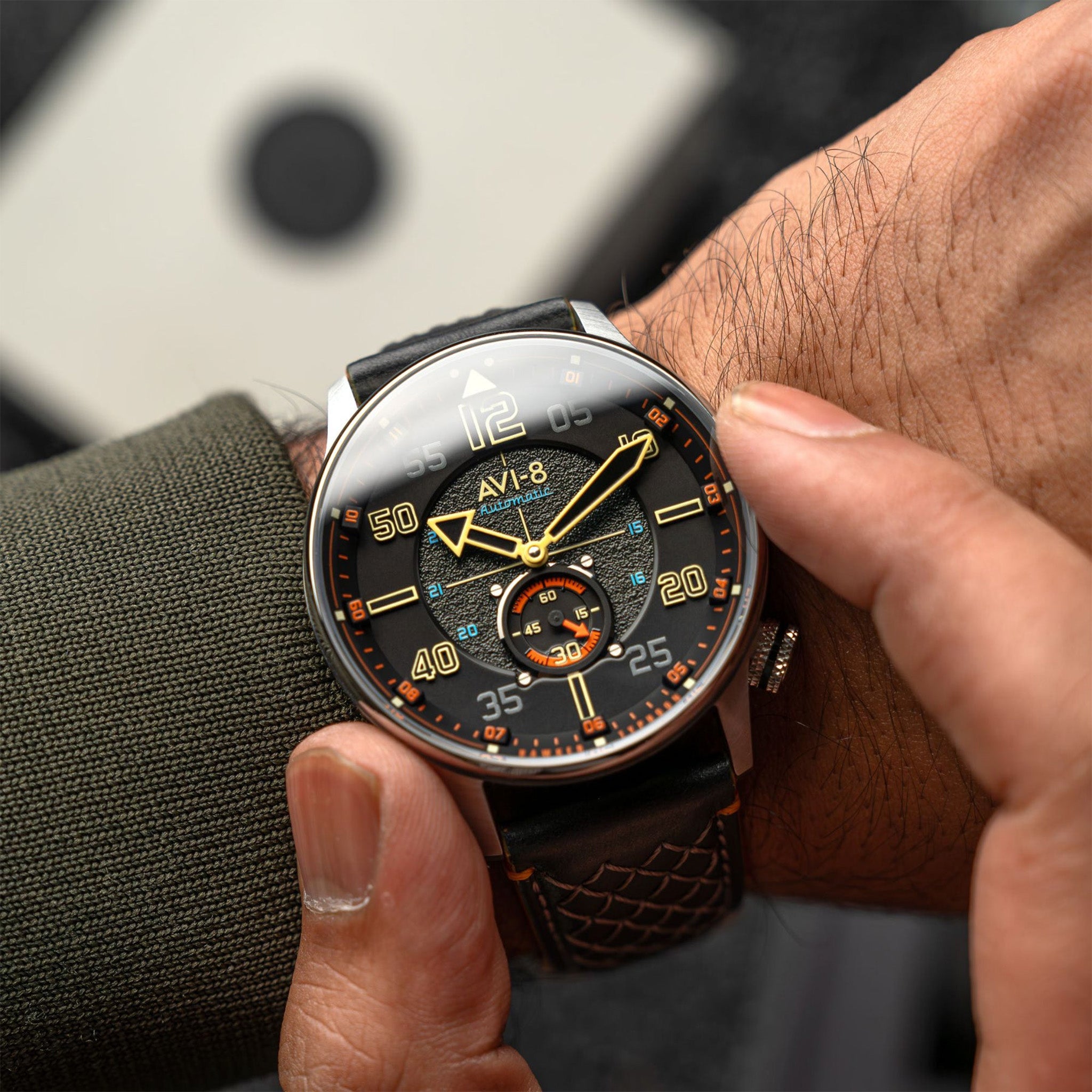 Hawker Typhoon Baldwin Automatic | 42 mm | Cool Black