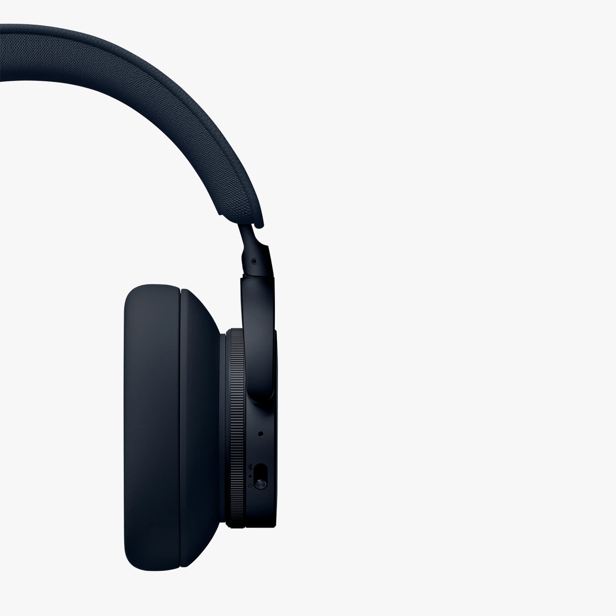 BeoPlay H95 Kablosuz Kulak Üstü ANC Kulaklık | Navy