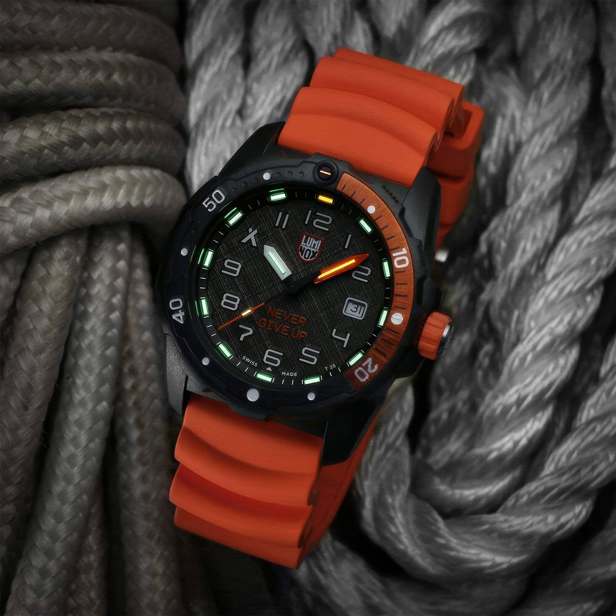 XB.3729.NGU Bear Grylls Survival Sea Dive Watch
