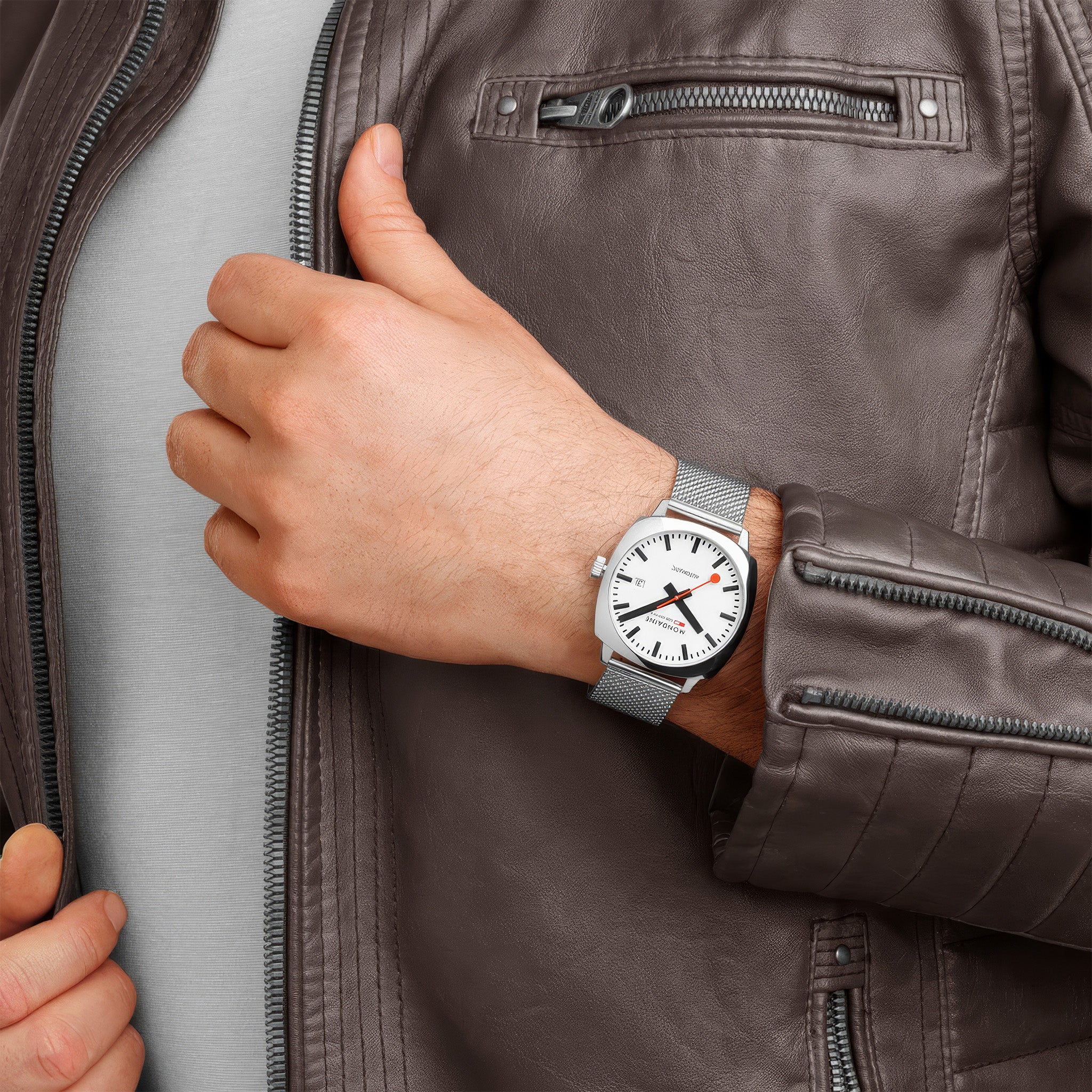 Cushion Automatic | 39 mm | Stainless Steel Mesh