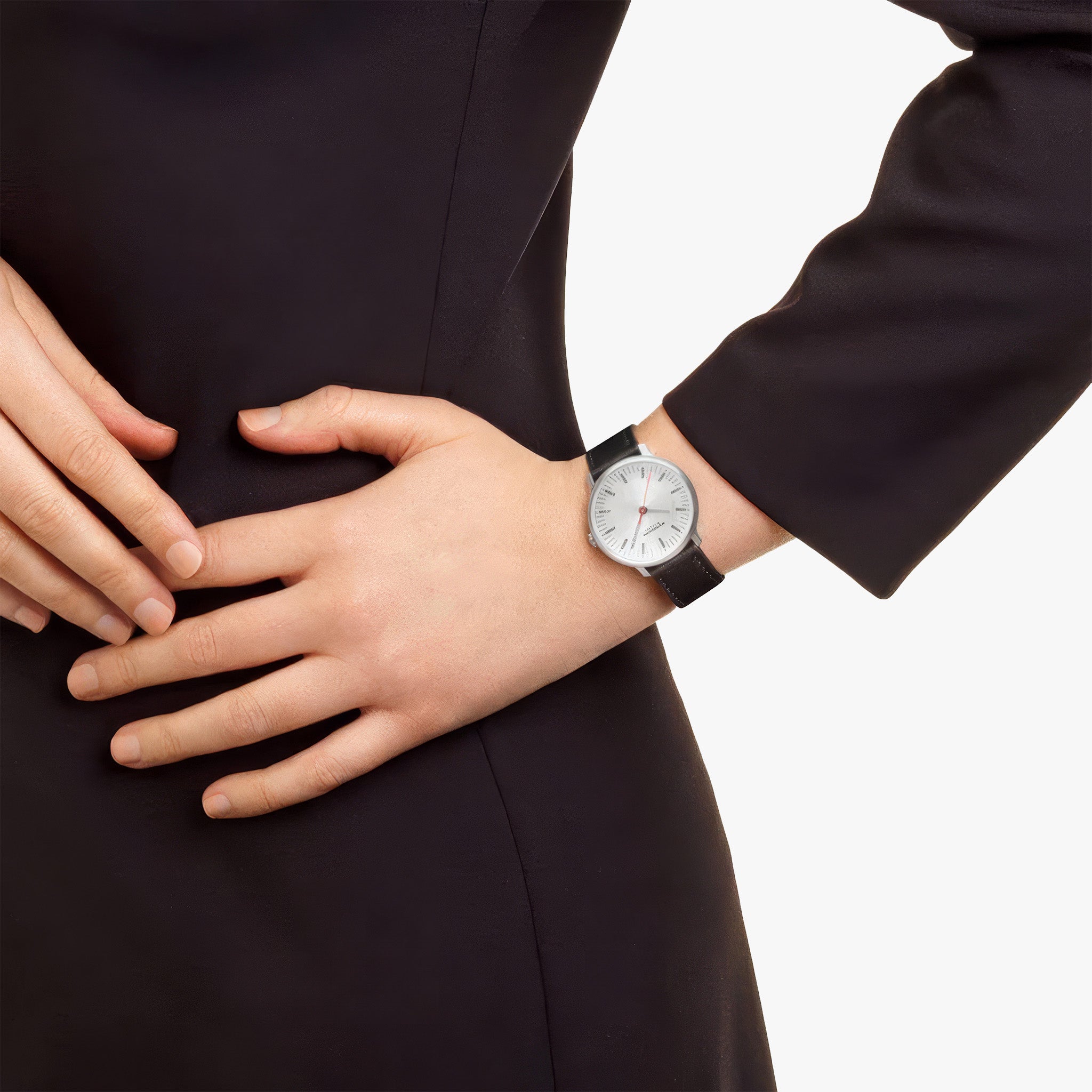 Doppio | 33 mm | Black Vegan Grape Leather