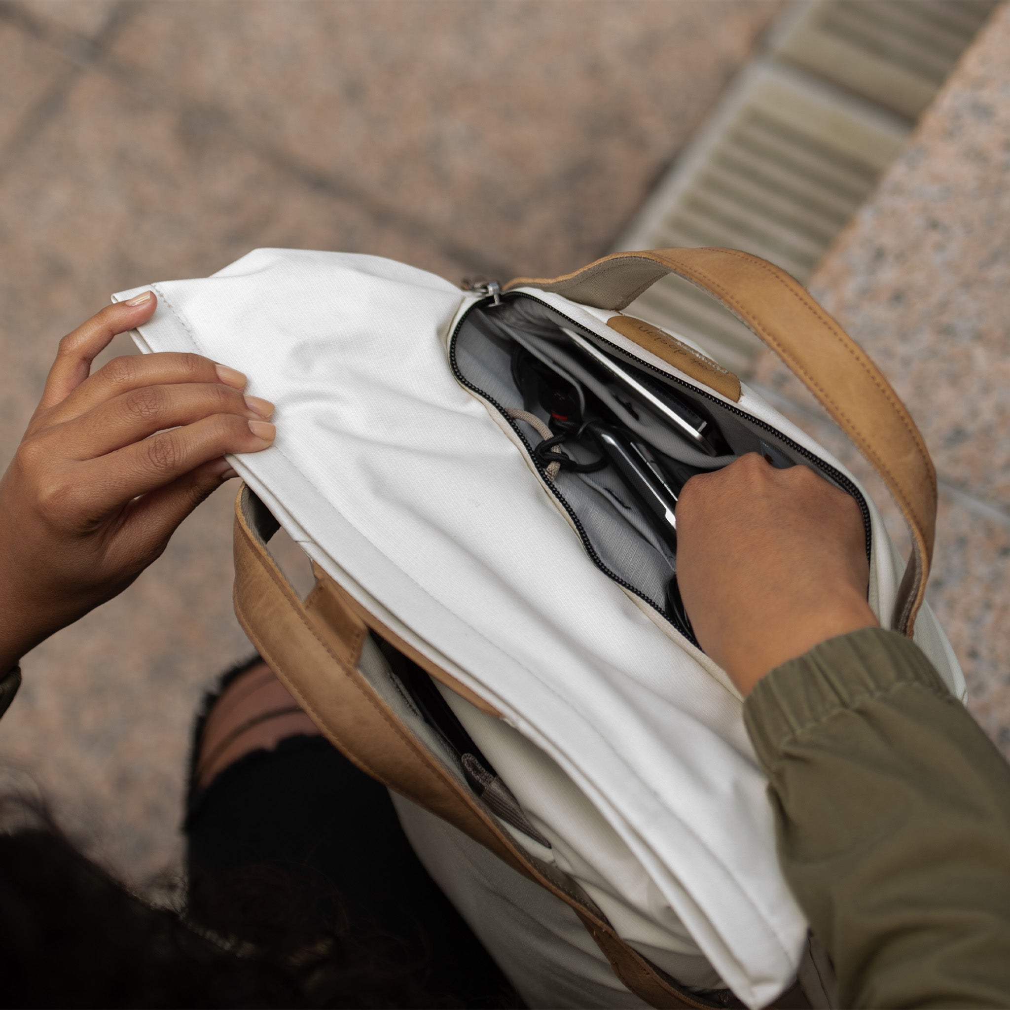 Everyday Totepack 20L | Tote-Sırt Çantası | Bone