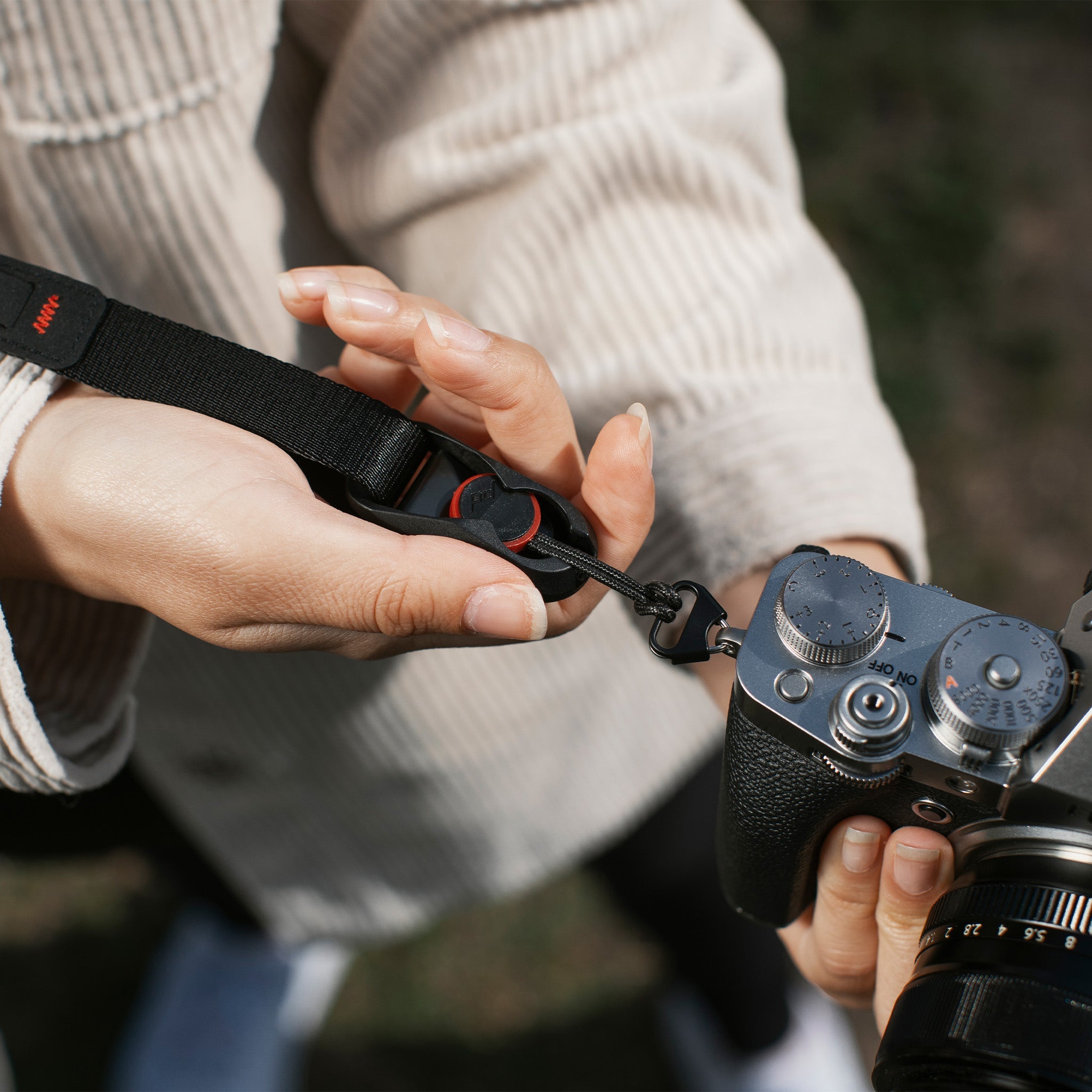 Leash | Kamera Askısı | Black