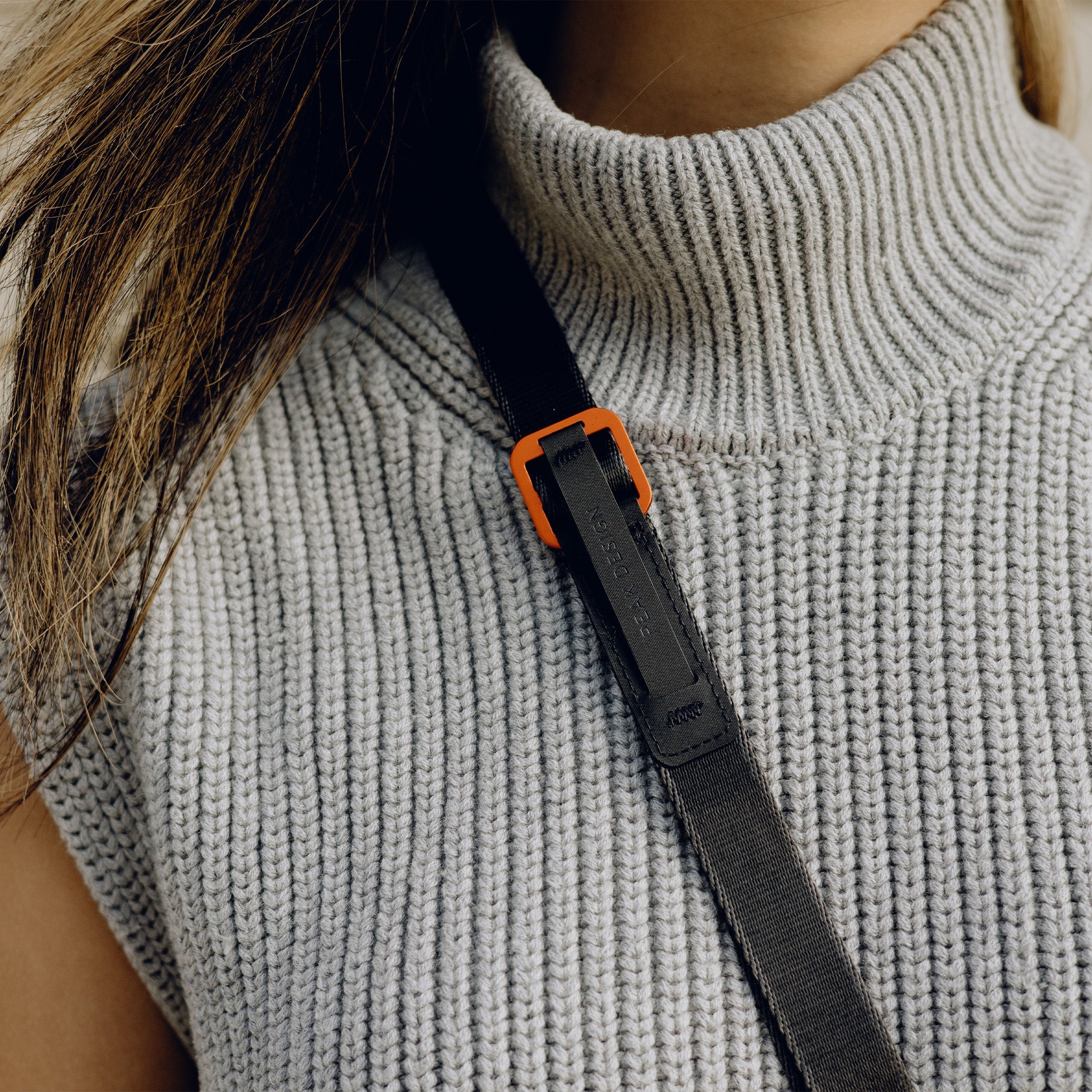 Leash | Kamera Askısı | Carryology Edition