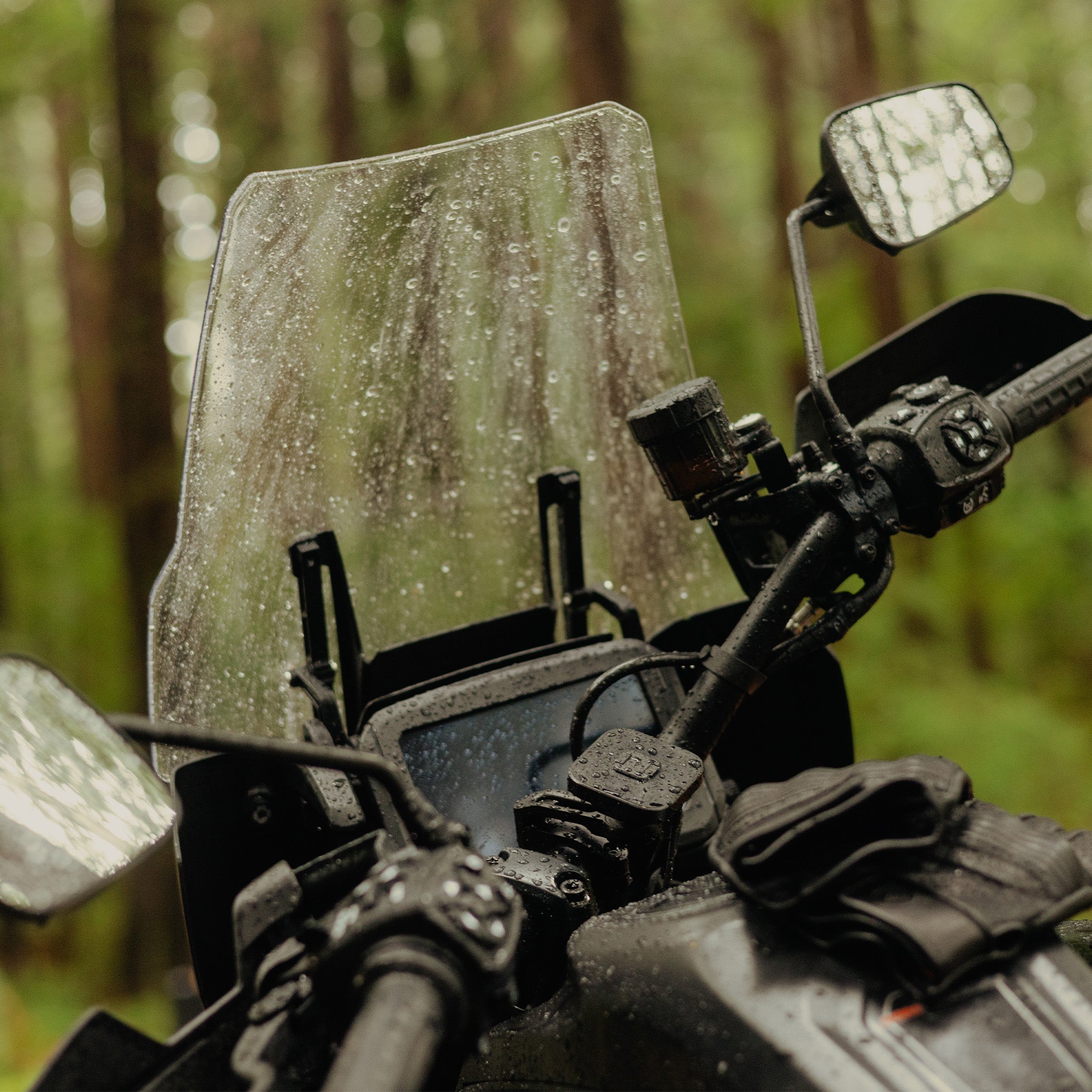 Motorcycle Bar Mount - Charging (Locking, Qi2) | Telefon Tutucu
