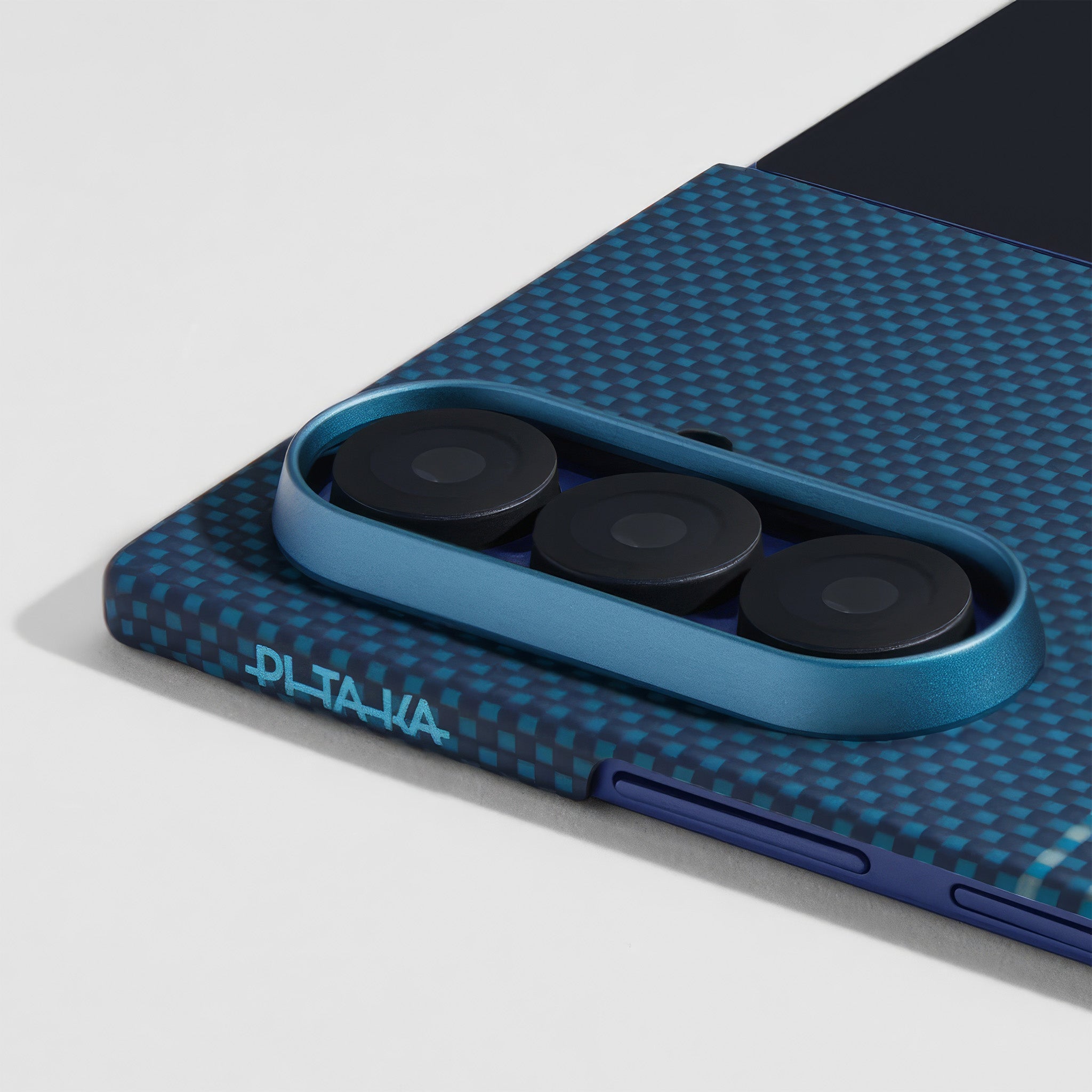 Galaxy Z Fold7 Edge Case | Moonrise