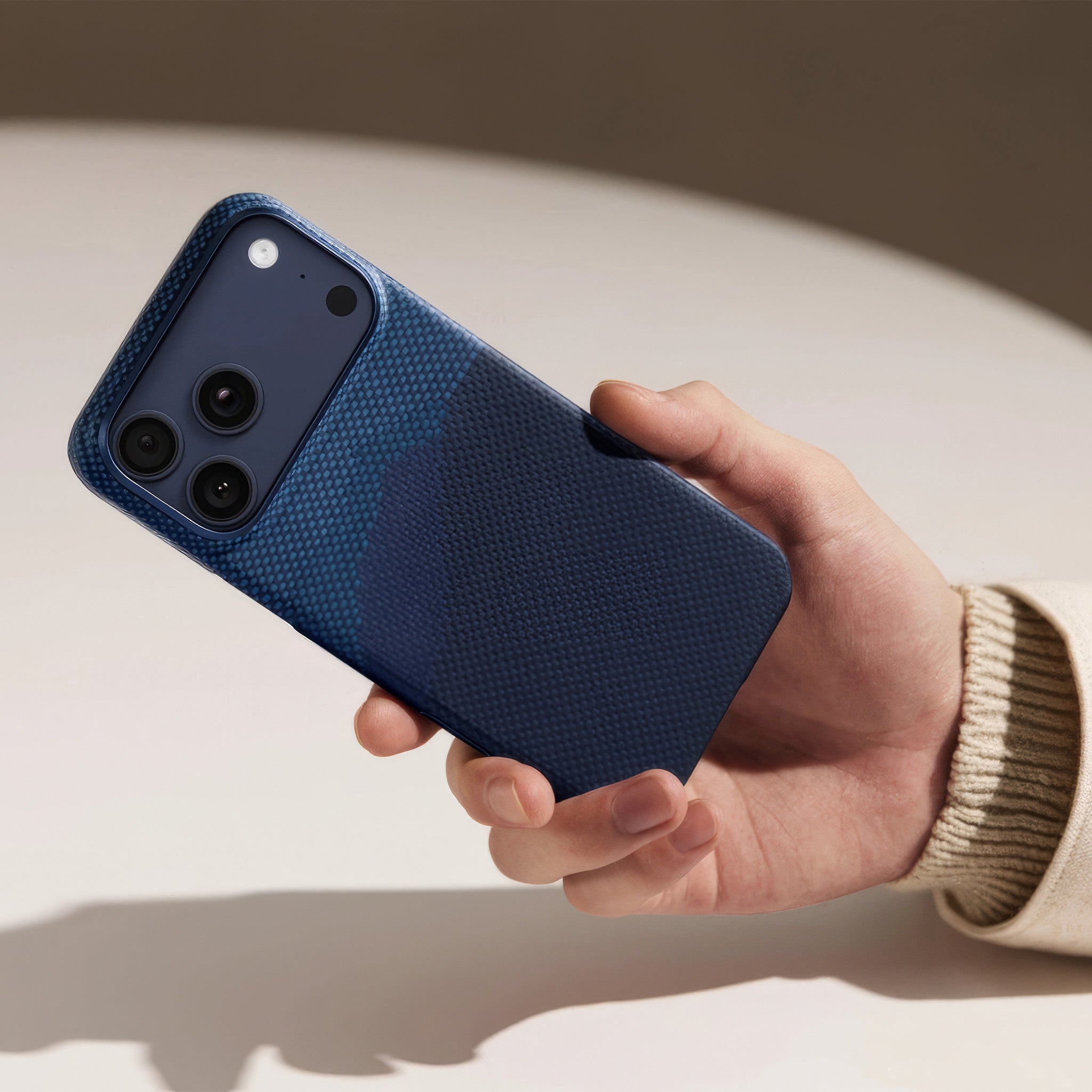 iPhone 17 Pro Edge Case | Over the Horizon (PitaTap™)