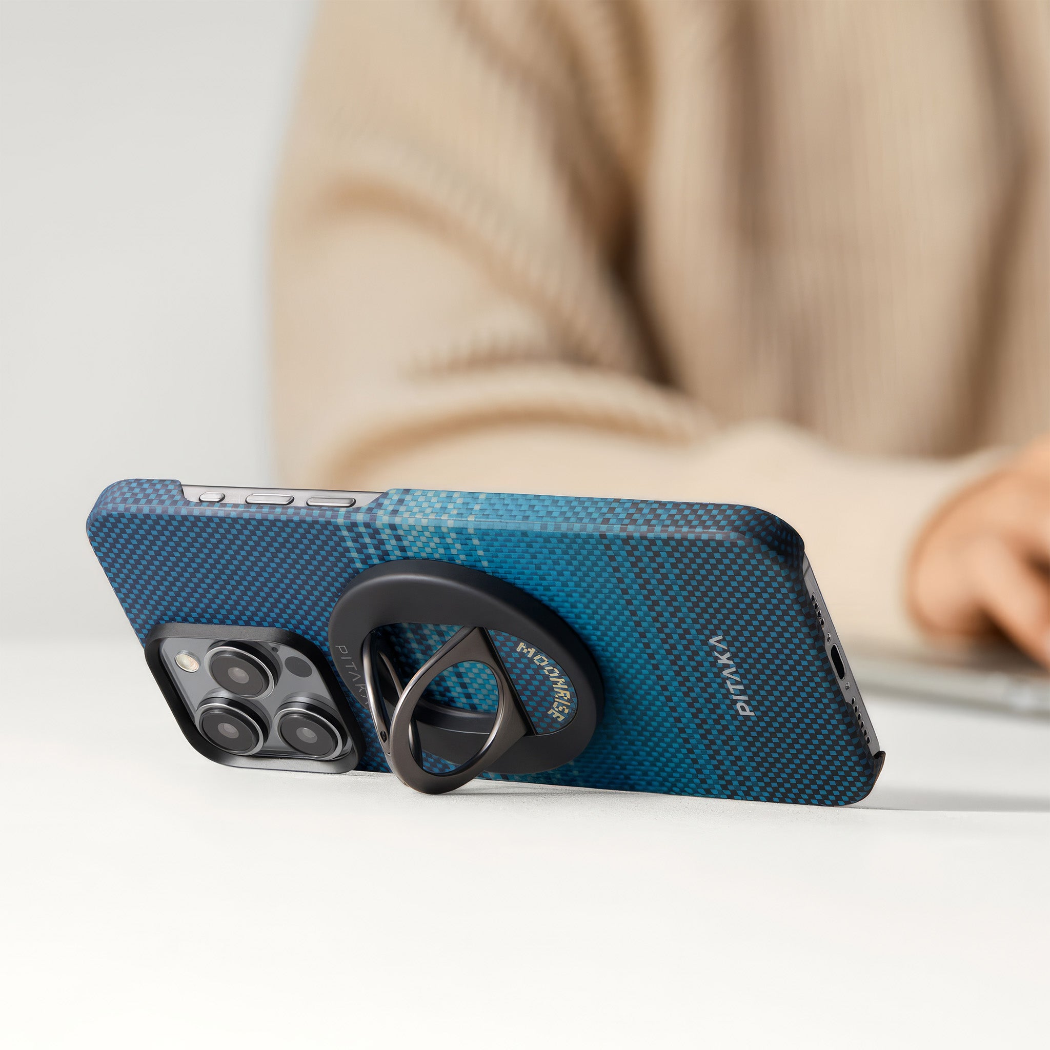 MagEZ Grip 3 | Moonrise