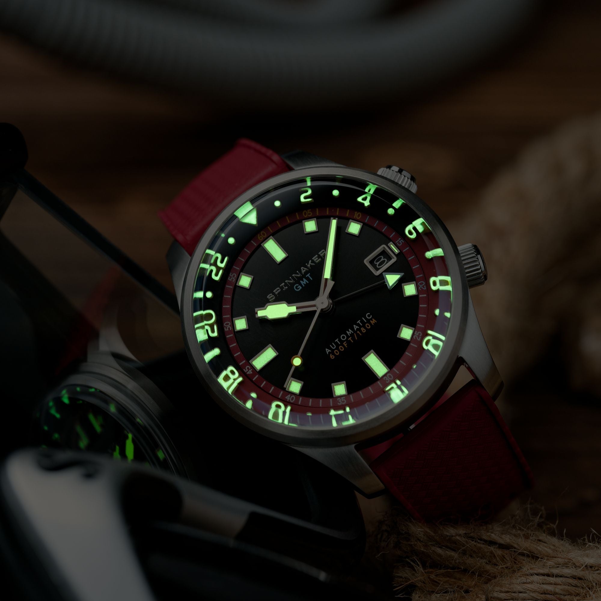 Bradner GMT Automatic | 42mm | Sombre Red